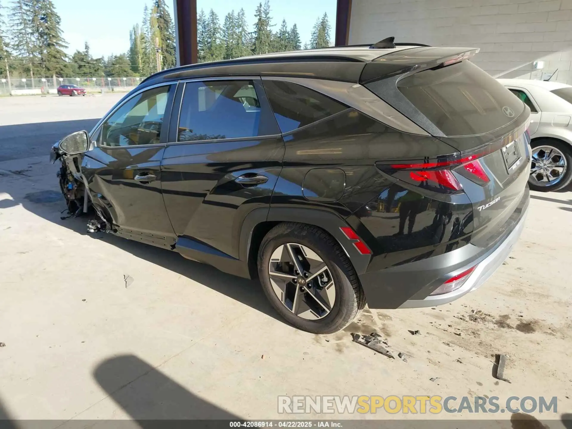 3 Фотография поврежденного автомобиля 3KMJBCDE2SE004676 HYUNDAI TUCSON 2025
