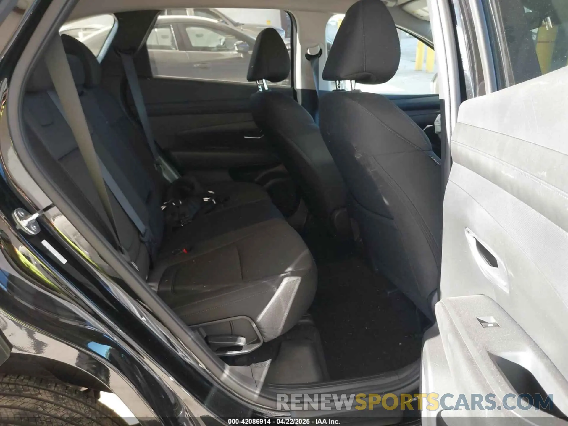 8 Фотография поврежденного автомобиля 3KMJBCDE2SE004676 HYUNDAI TUCSON 2025