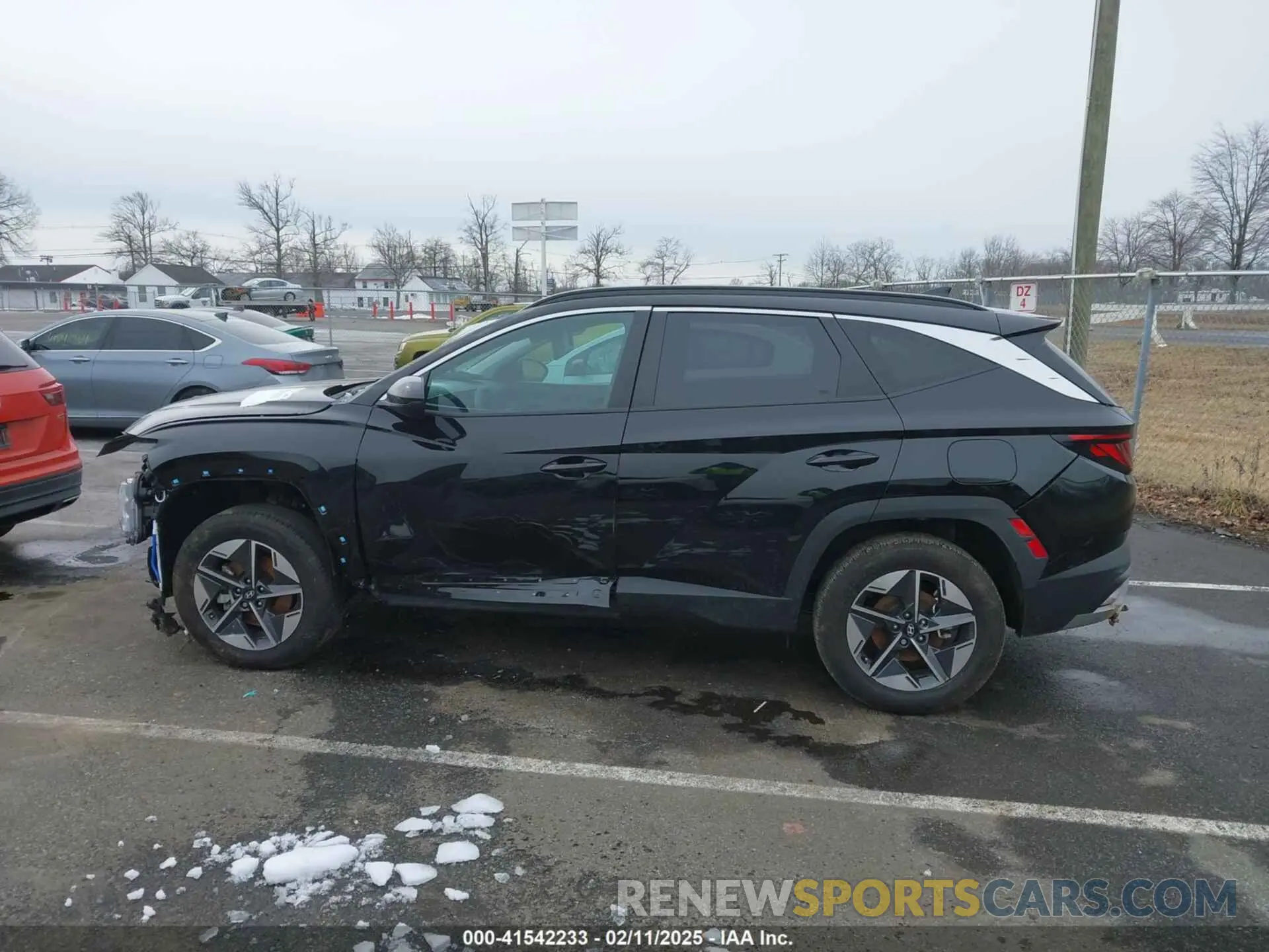 14 Photograph of a damaged car 3KMJBCDE5SE005000 HYUNDAI TUCSON 2025