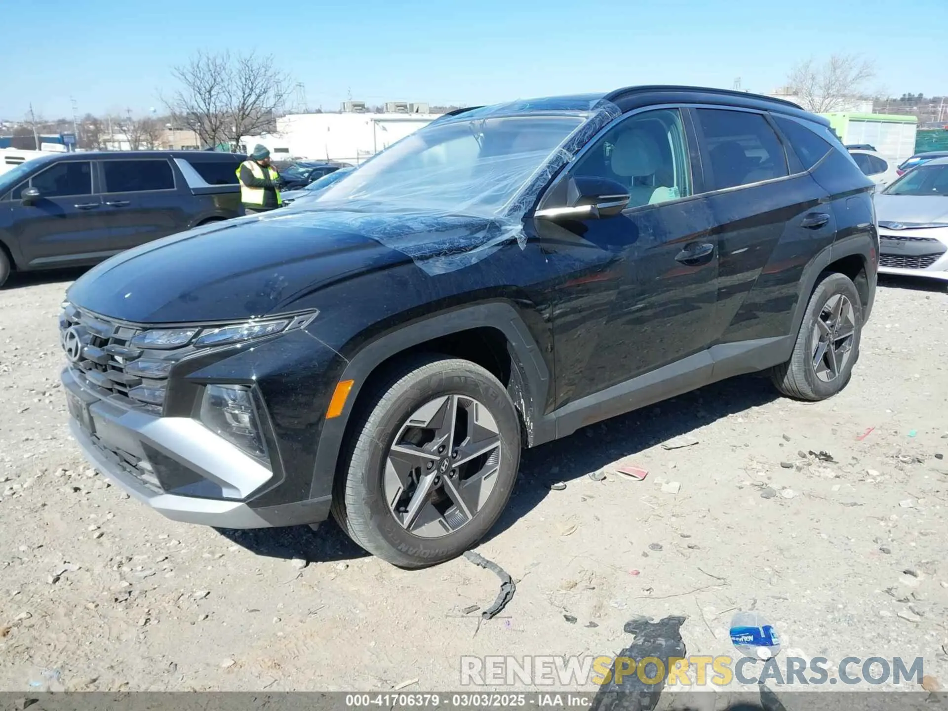 2 Photograph of a damaged car 3KMJCCDE9SE009323 HYUNDAI TUCSON 2025