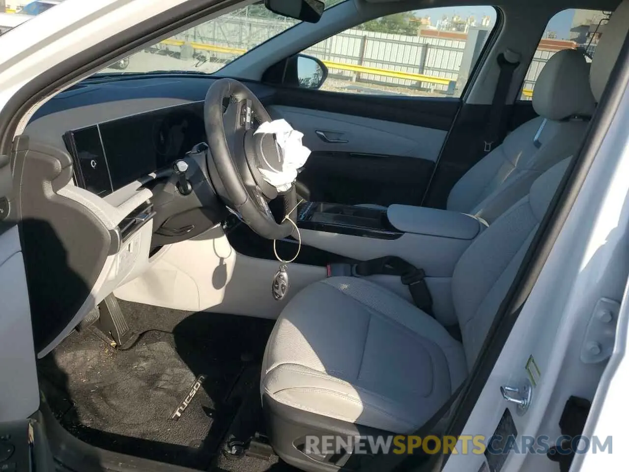 7 Photograph of a damaged car 3KMJE3DE9SE018758 HYUNDAI TUCSON 2025