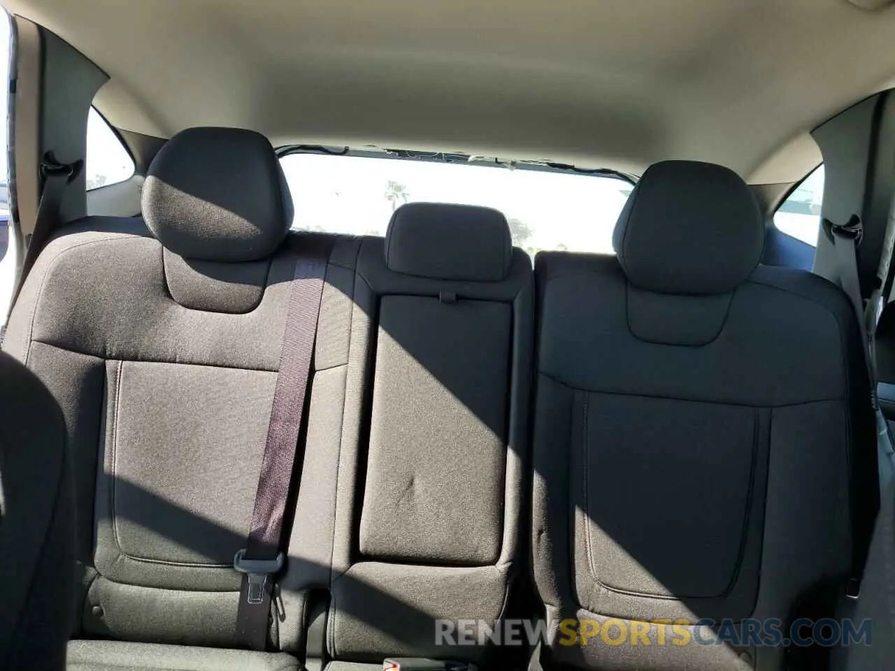 10 Photograph of a damaged car 5NMJA3DE2SH473717 HYUNDAI TUCSON 2025