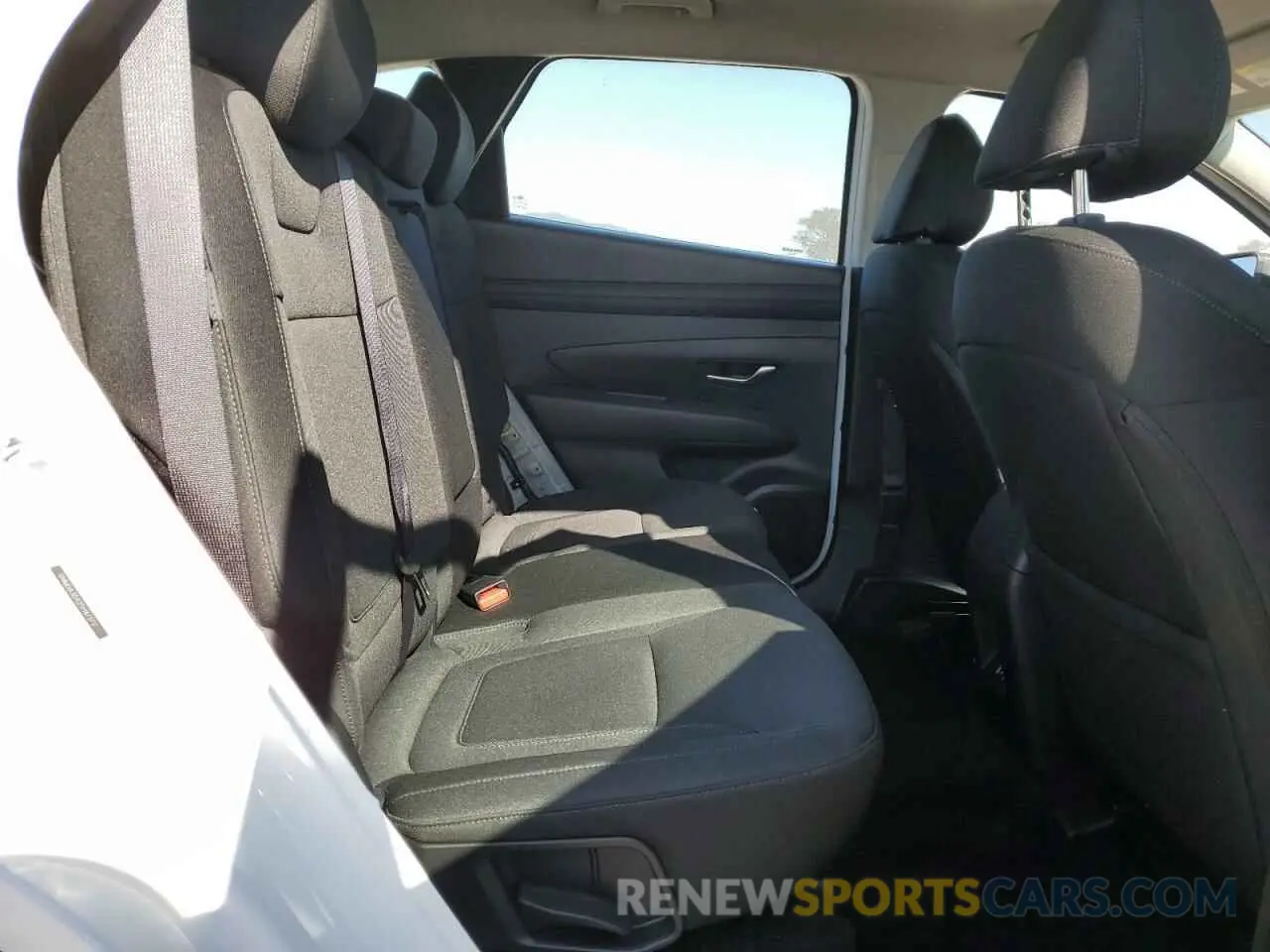 11 Photograph of a damaged car 5NMJA3DE2SH473717 HYUNDAI TUCSON 2025