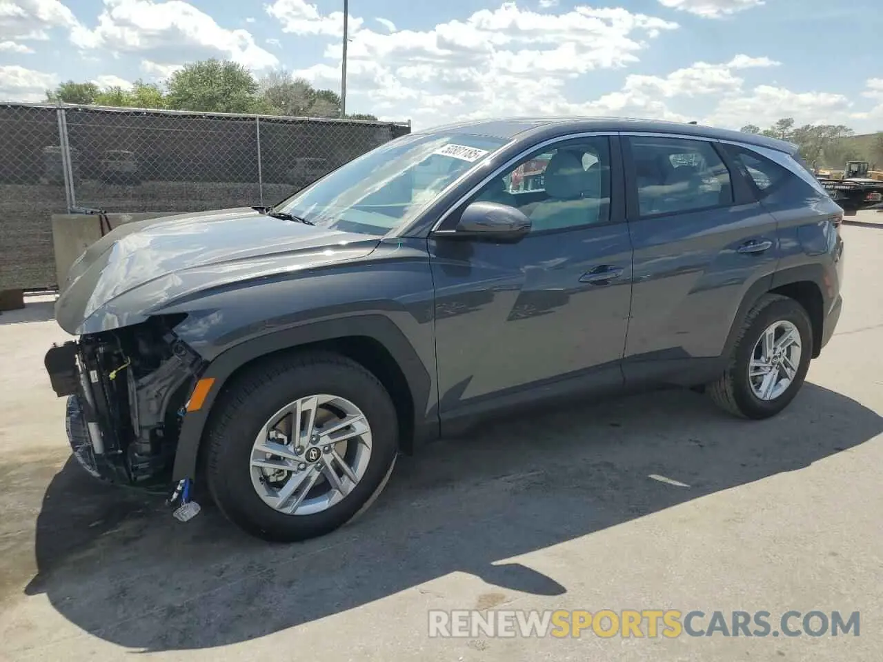 1 Photograph of a damaged car 5NMJA3DE4SH527602 HYUNDAI TUCSON 2025