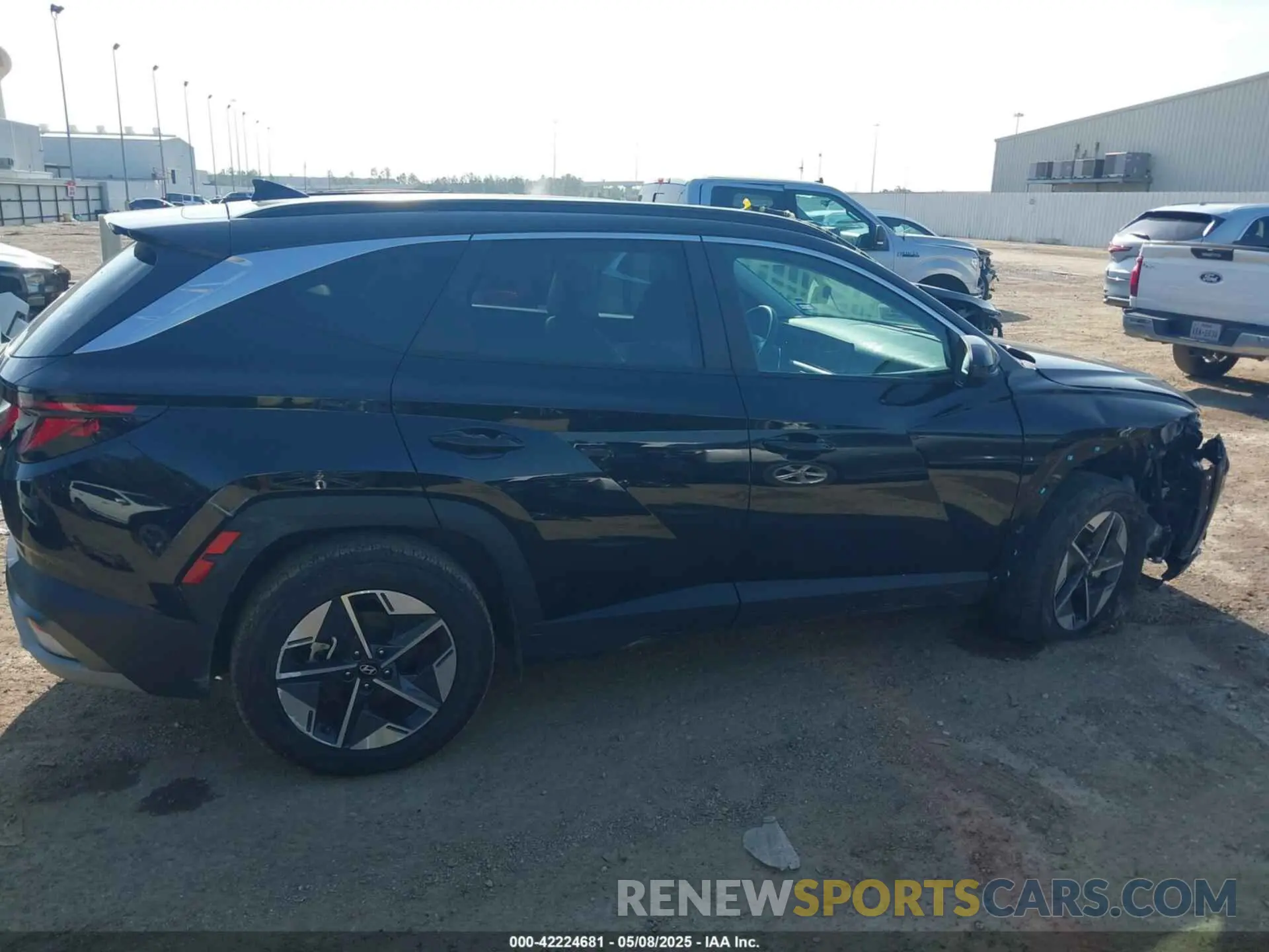 14 Фотография поврежденного автомобиля 5NMJB3DE0SH460297 HYUNDAI TUCSON 2025