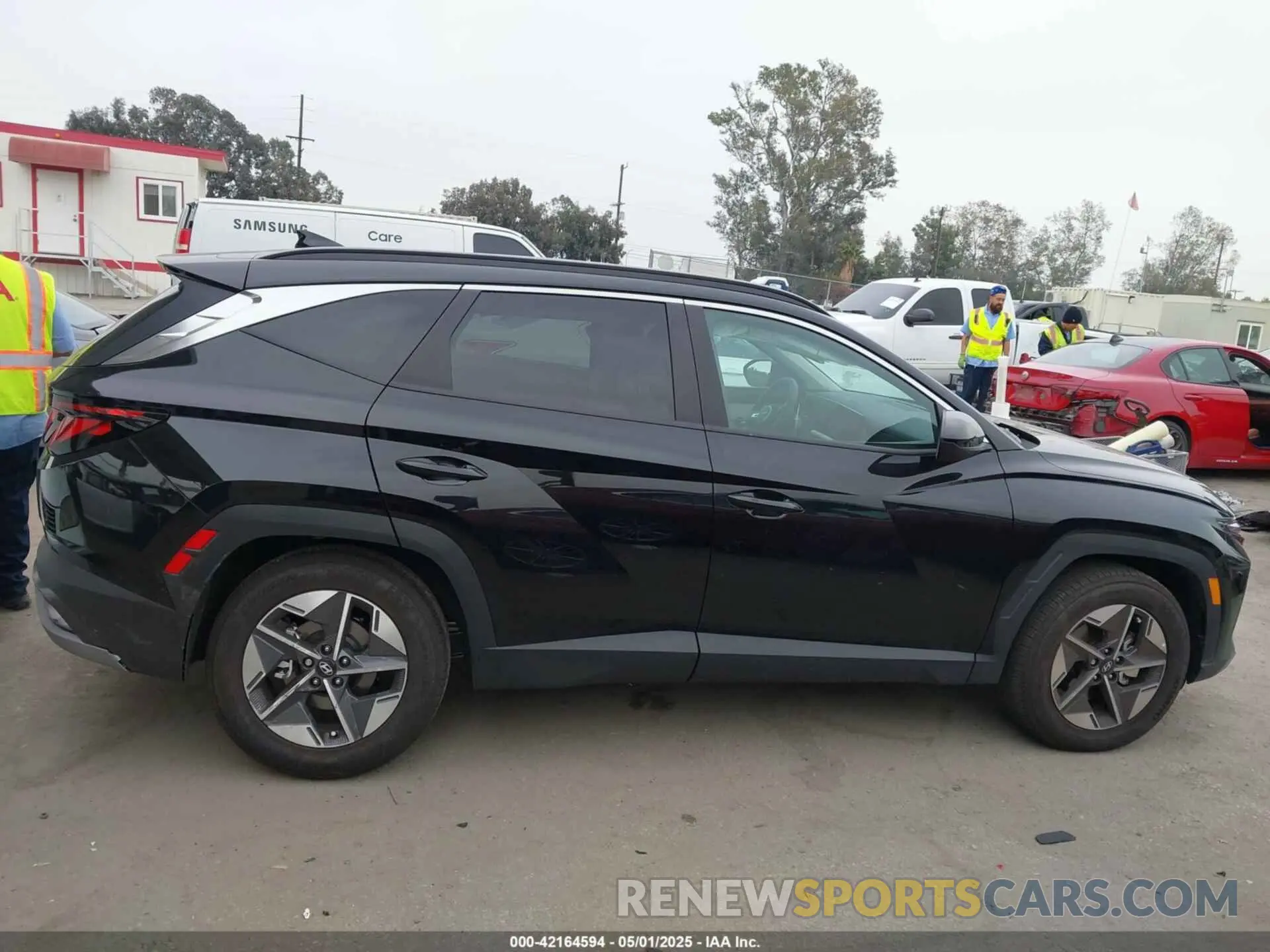 13 Фотография поврежденного автомобиля 5NMJB3DE1SH486553 HYUNDAI TUCSON 2025