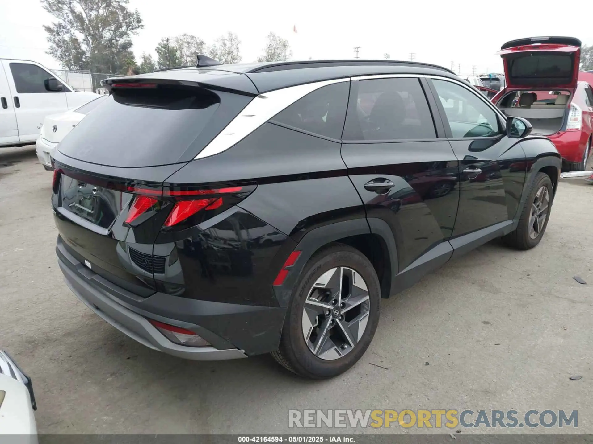 4 Фотография поврежденного автомобиля 5NMJB3DE1SH486553 HYUNDAI TUCSON 2025