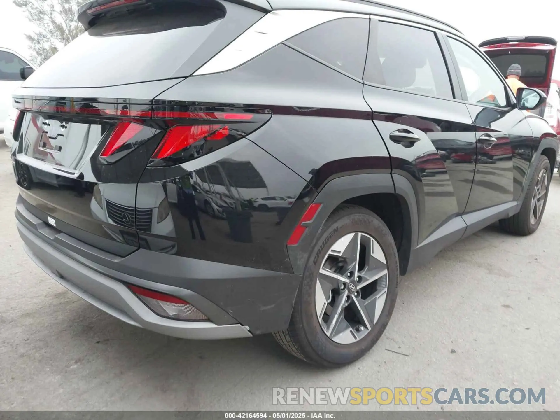 6 Фотография поврежденного автомобиля 5NMJB3DE1SH486553 HYUNDAI TUCSON 2025