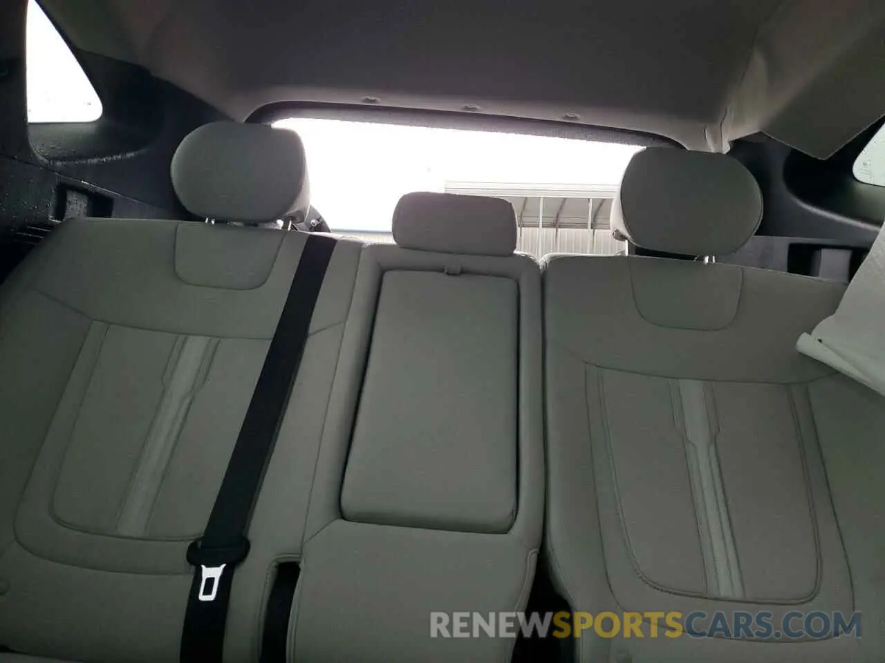 10 Photograph of a damaged car 5NMJB3DE4SH477247 HYUNDAI TUCSON 2025