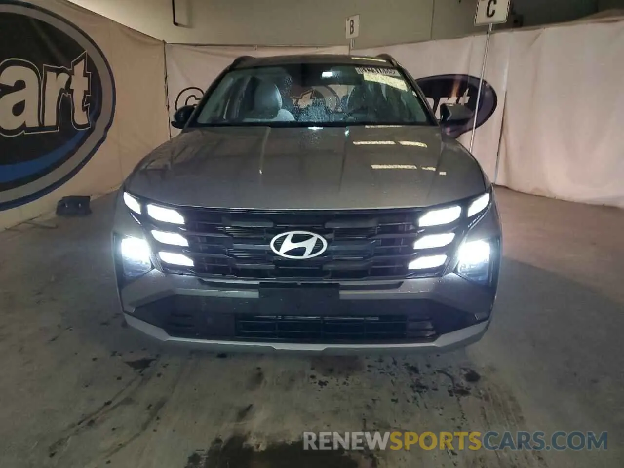5 Photograph of a damaged car 5NMJB3DE4SH477247 HYUNDAI TUCSON 2025