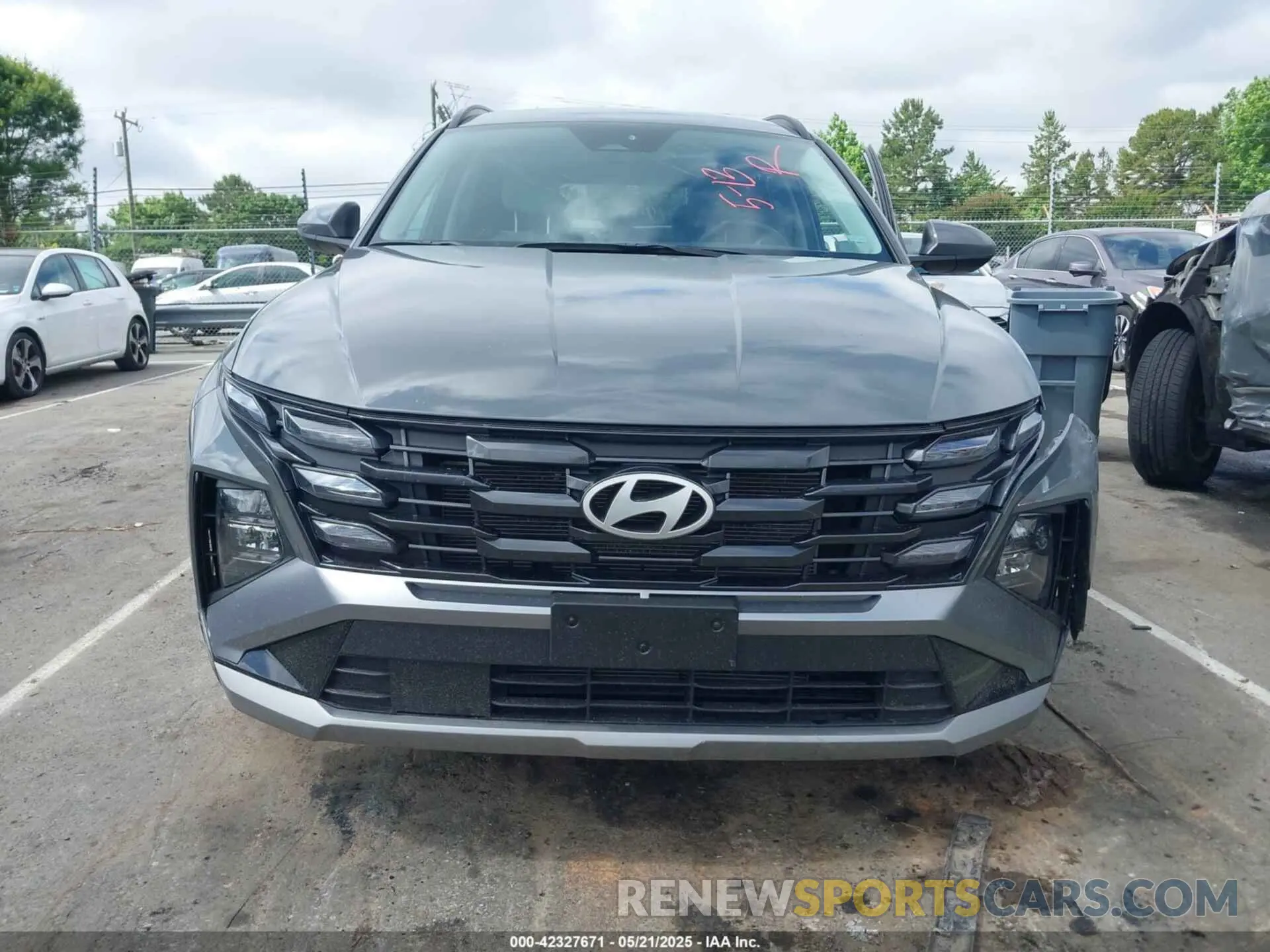 13 Photograph of a damaged car 5NMJB3DE7SH444260 HYUNDAI TUCSON 2025