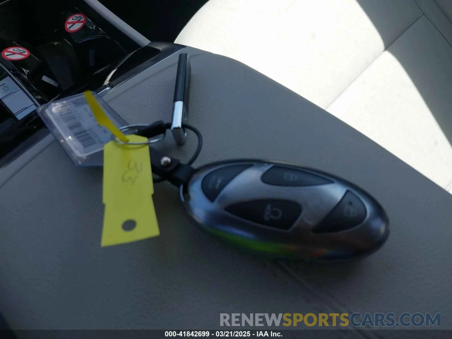 11 Photograph of a damaged car 5NMJB3DE7SH508748 HYUNDAI TUCSON 2025