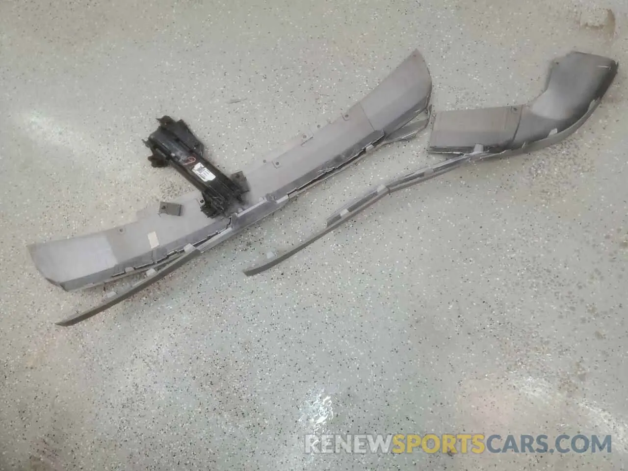 13 Photograph of a damaged car 5NMJB3DE8SH470172 HYUNDAI TUCSON 2025