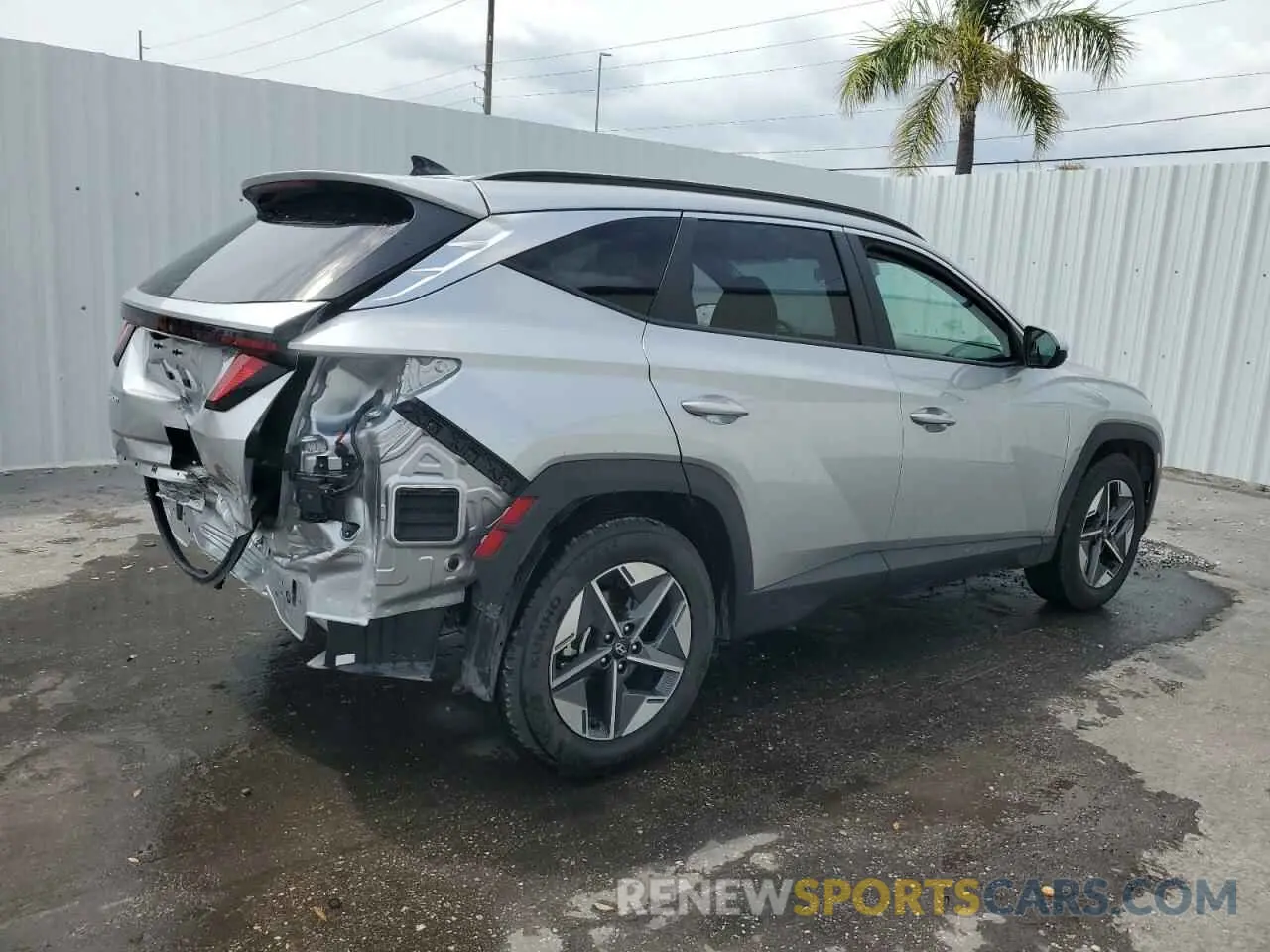 3 Фотография поврежденного автомобиля 5NMJB3DE8SH493774 HYUNDAI TUCSON 2025