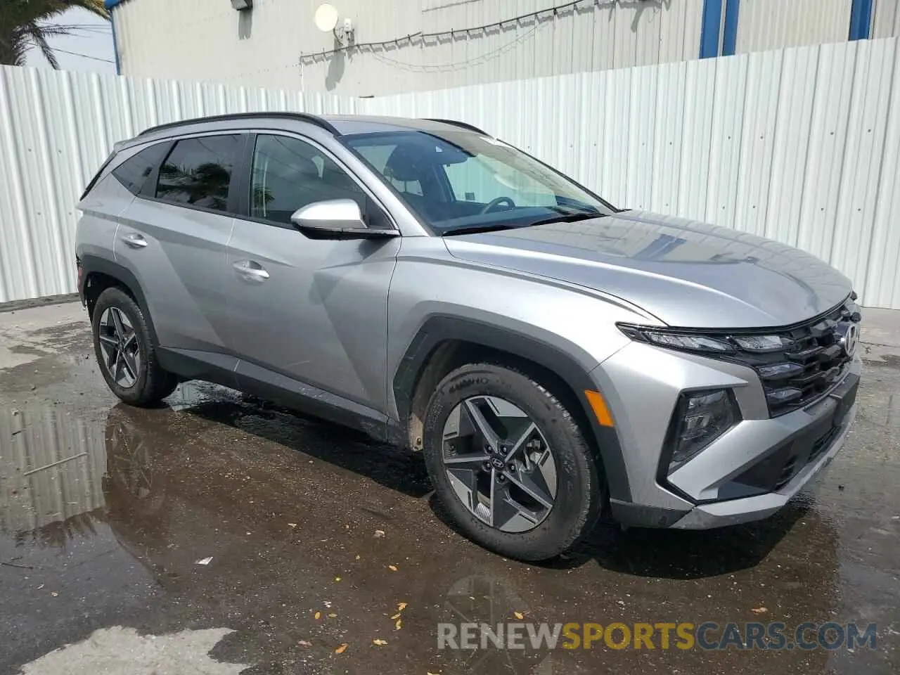 4 Фотография поврежденного автомобиля 5NMJB3DE8SH493774 HYUNDAI TUCSON 2025