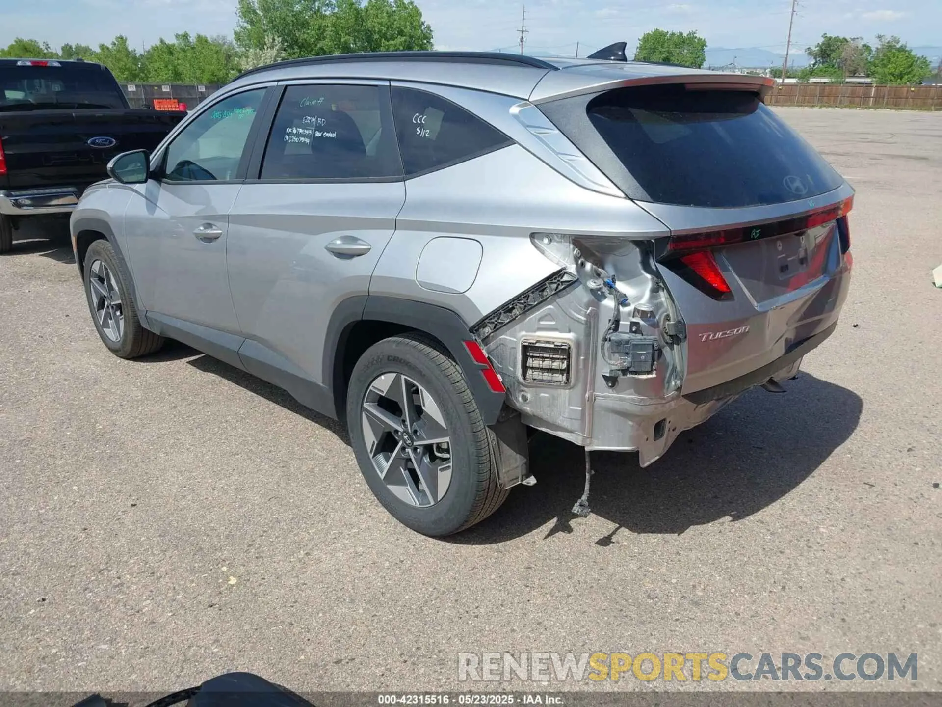 3 Фотография поврежденного автомобиля 5NMJB3DE9SH479320 HYUNDAI TUCSON 2025