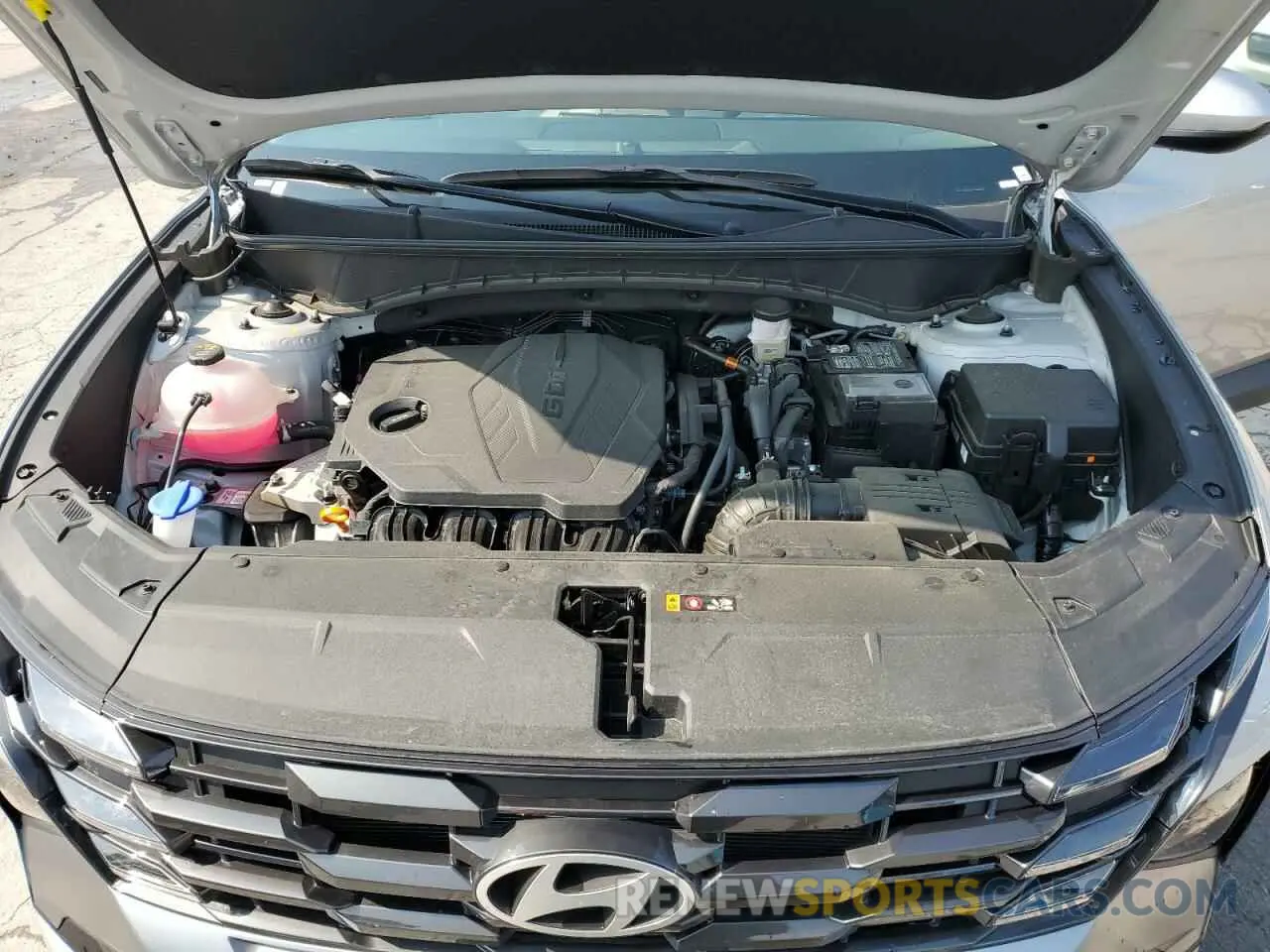 12 Photograph of a damaged car 5NMJBCDE1SH504940 HYUNDAI TUCSON 2025
