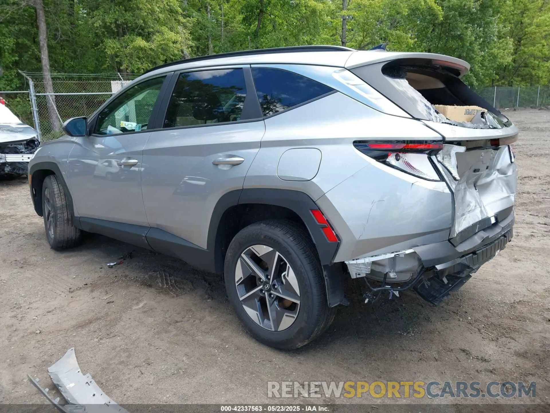 3 Photograph of a damaged car 5NMJBCDE2SH491082 HYUNDAI TUCSON 2025