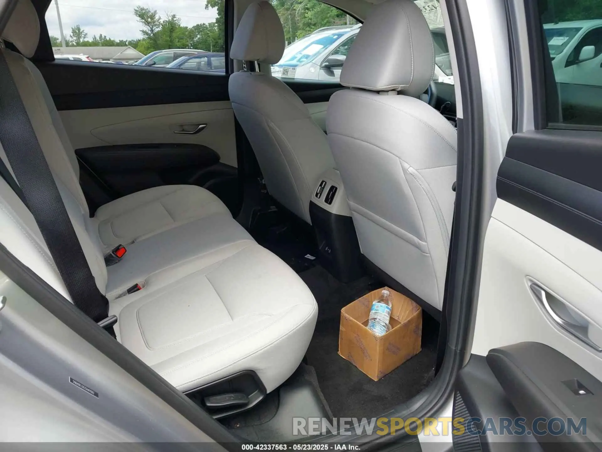 8 Photograph of a damaged car 5NMJBCDE2SH491082 HYUNDAI TUCSON 2025