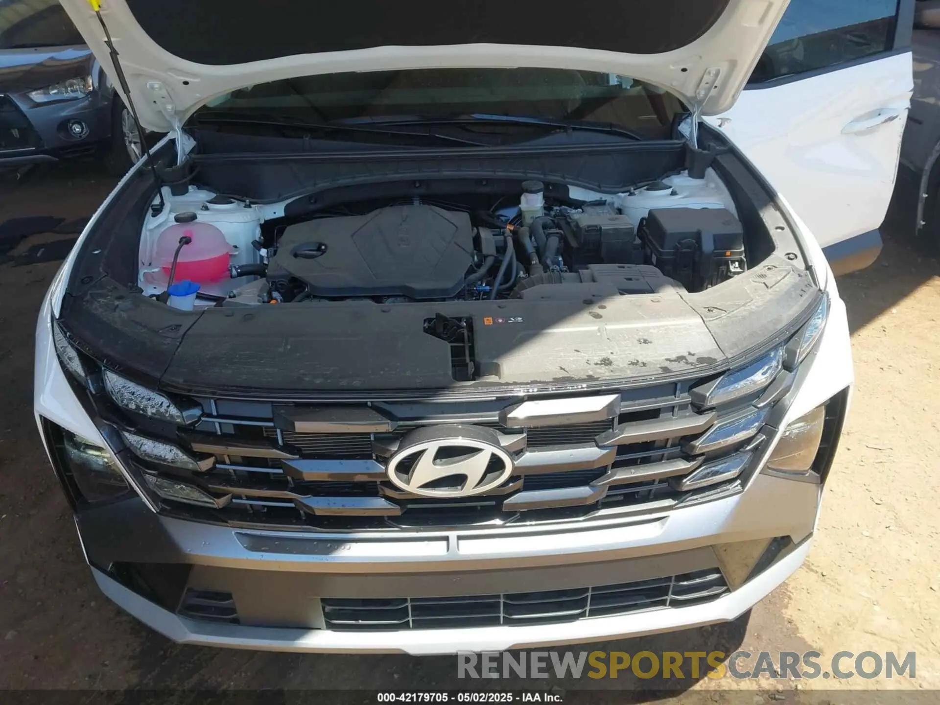 10 Photograph of a damaged car 5NMJBCDE4SH465843 HYUNDAI TUCSON 2025