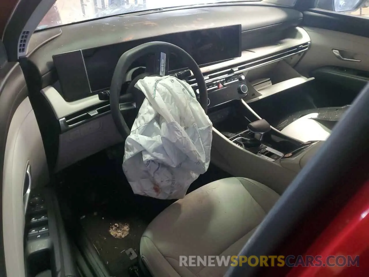 8 Photograph of a damaged car 5NMJBCDE4SH495957 HYUNDAI TUCSON 2025