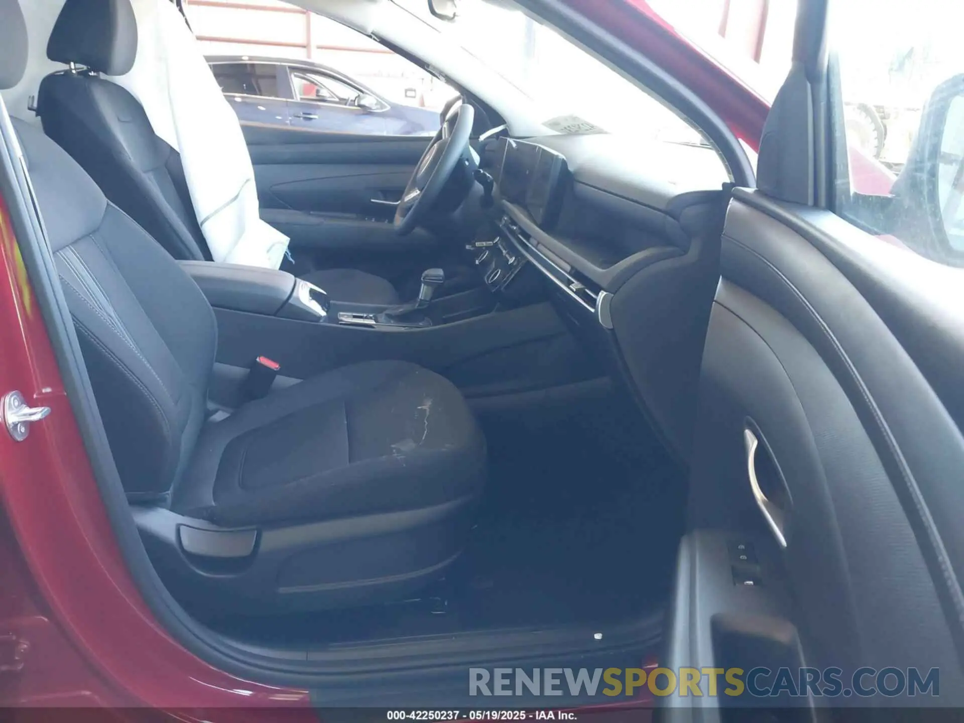 5 Photograph of a damaged car 5NMJBCDE4SH534157 HYUNDAI TUCSON 2025