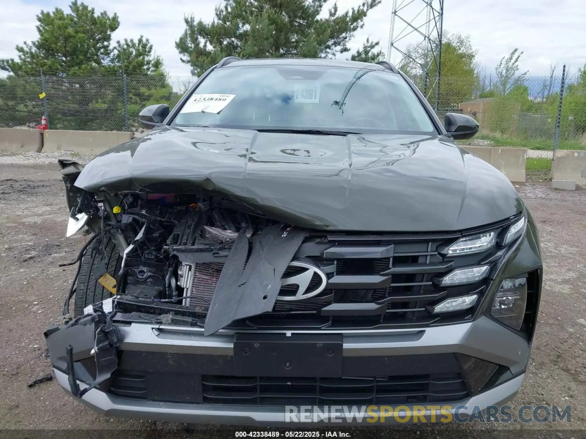 12 Photograph of a damaged car 5NMJBCDE7SH451371 HYUNDAI TUCSON 2025