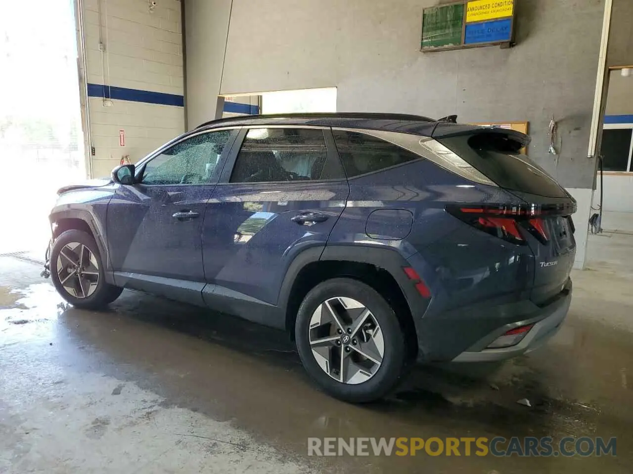 2 Photograph of a damaged car 5NMJBCDE9SH464252 HYUNDAI TUCSON 2025