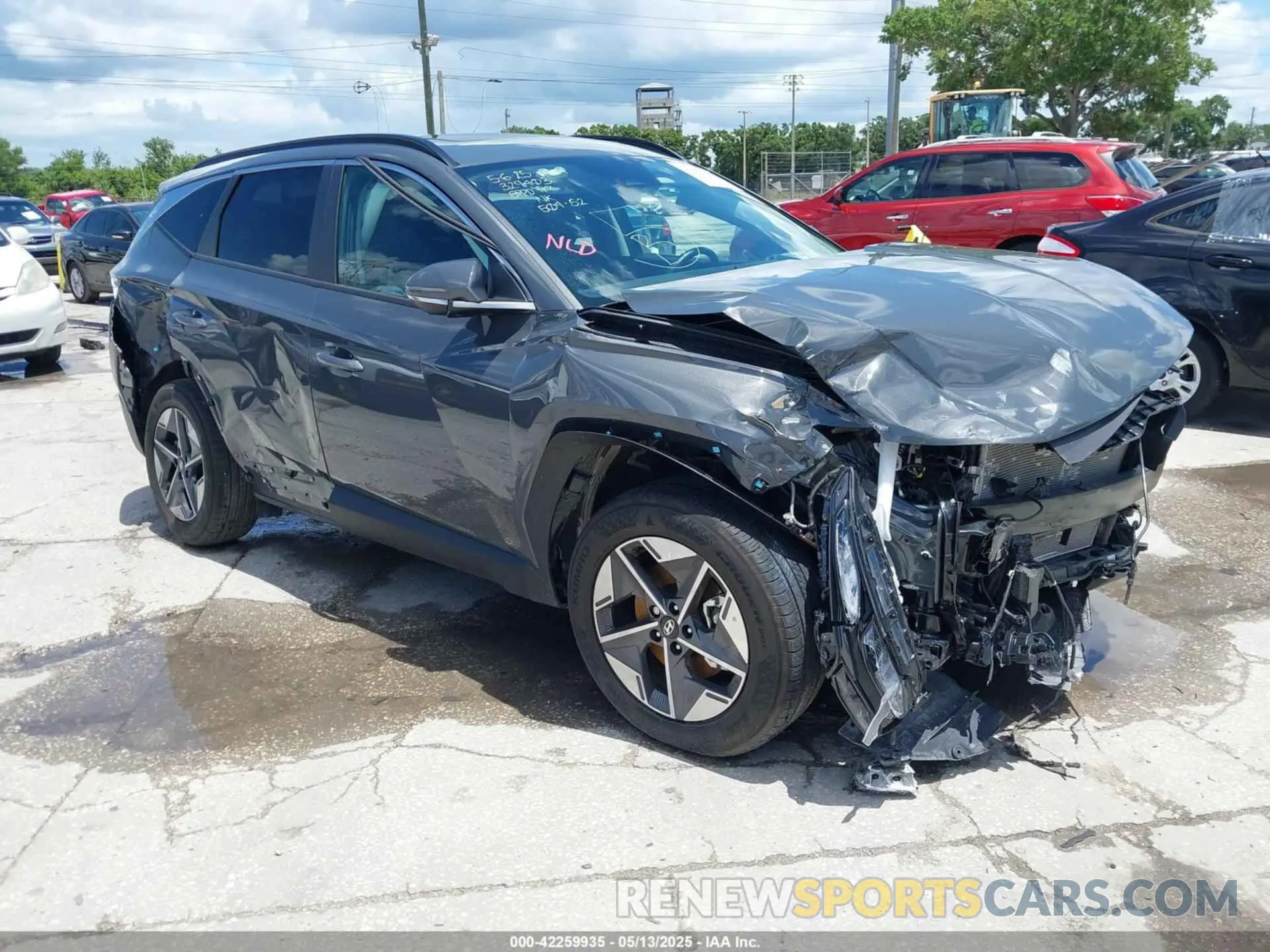 1 Фотография поврежденного автомобиля 5NMJC3DE0SH454674 HYUNDAI TUCSON 2025