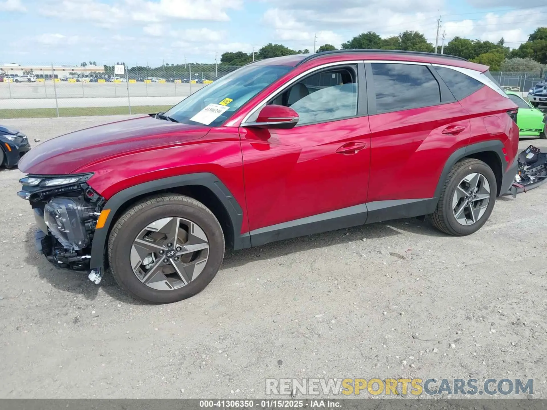 2 Фотография поврежденного автомобиля 5NMJC3DE2SH475137 HYUNDAI TUCSON 2025