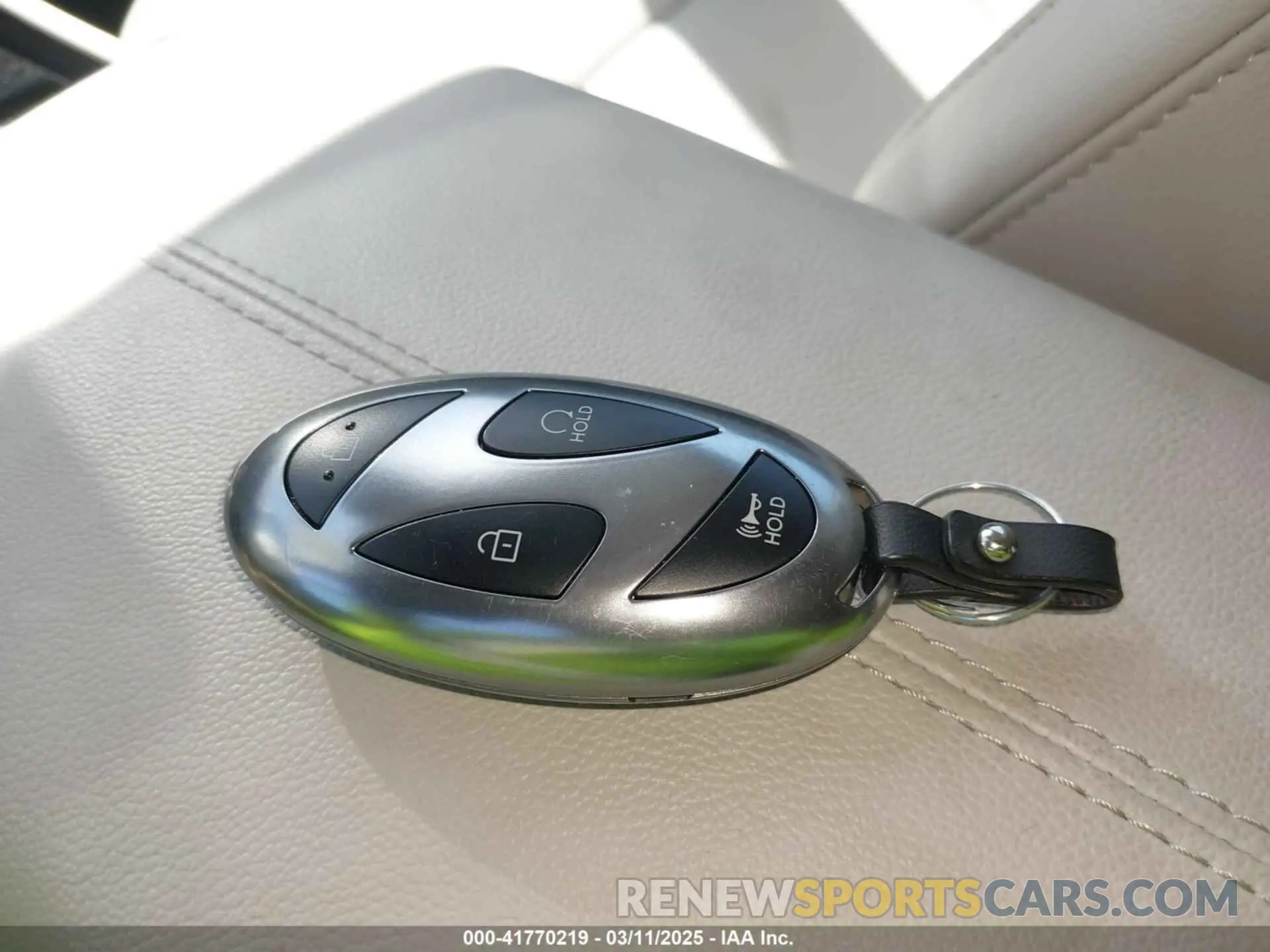 11 Photograph of a damaged car 5NMJC3DE6SH460804 HYUNDAI TUCSON 2025
