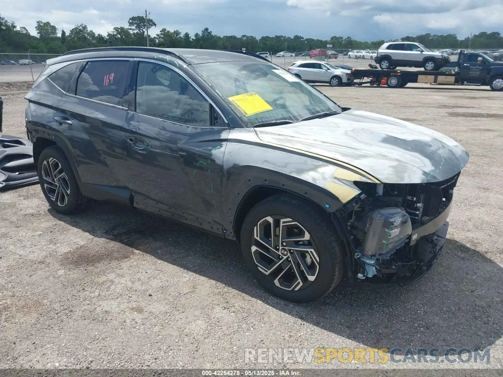 1 Photograph of a damaged car 5NMJE3DE2SH538179 HYUNDAI TUCSON 2025