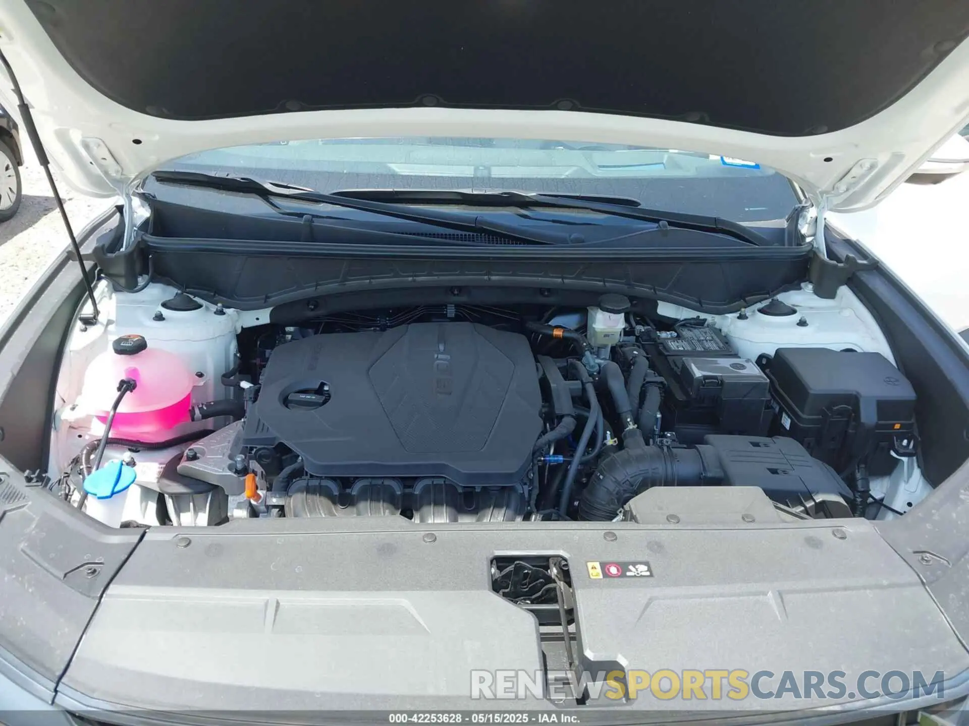 10 Photograph of a damaged car 5NMJE3DE6SH494039 HYUNDAI TUCSON 2025