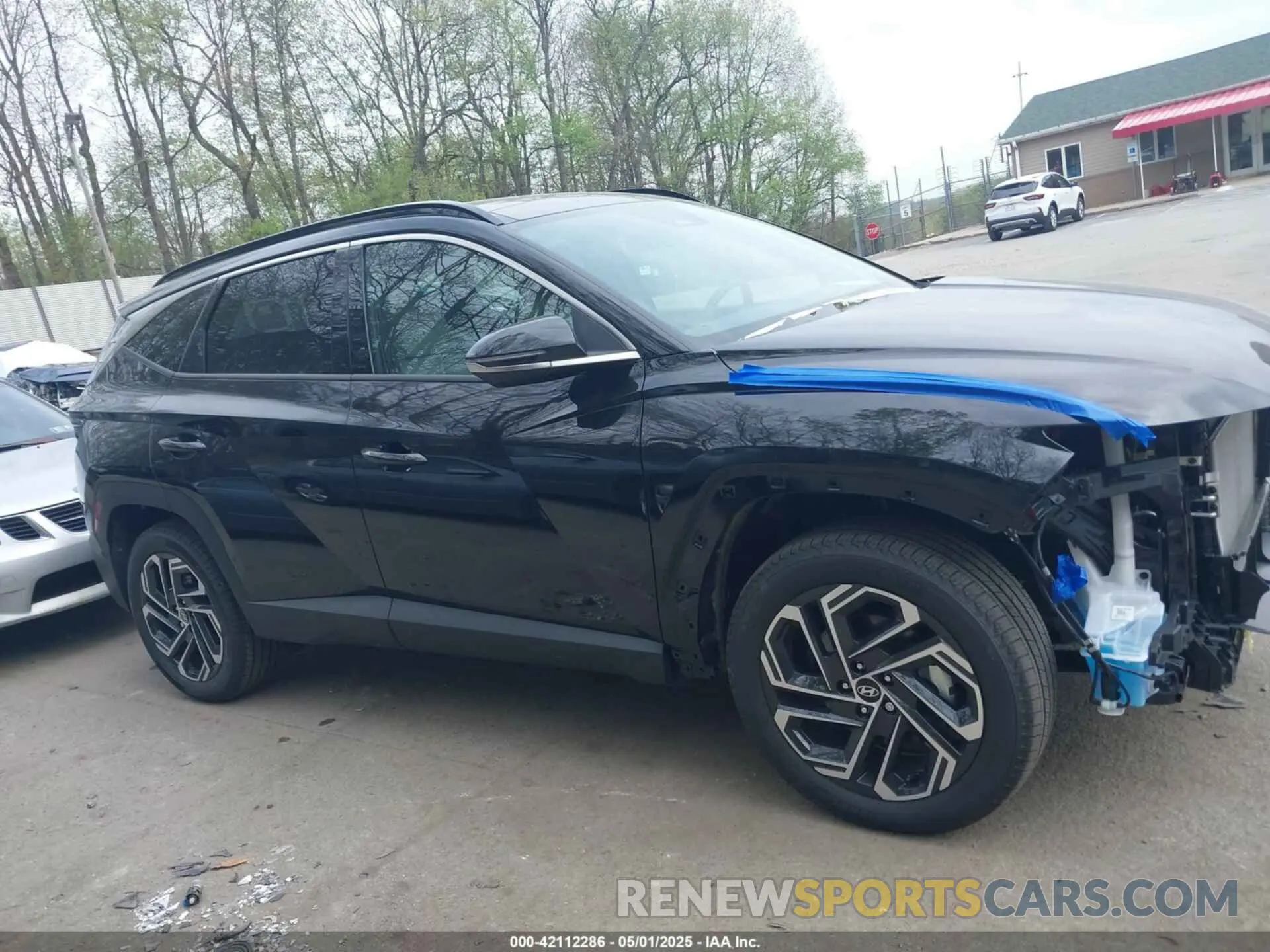 13 Photograph of a damaged car 5NMJECDE3SH449169 HYUNDAI TUCSON 2025