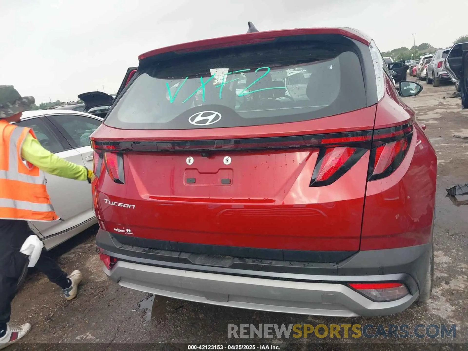 4 Photograph of a damaged car KM8JA3DE7SU376548 HYUNDAI TUCSON 2025