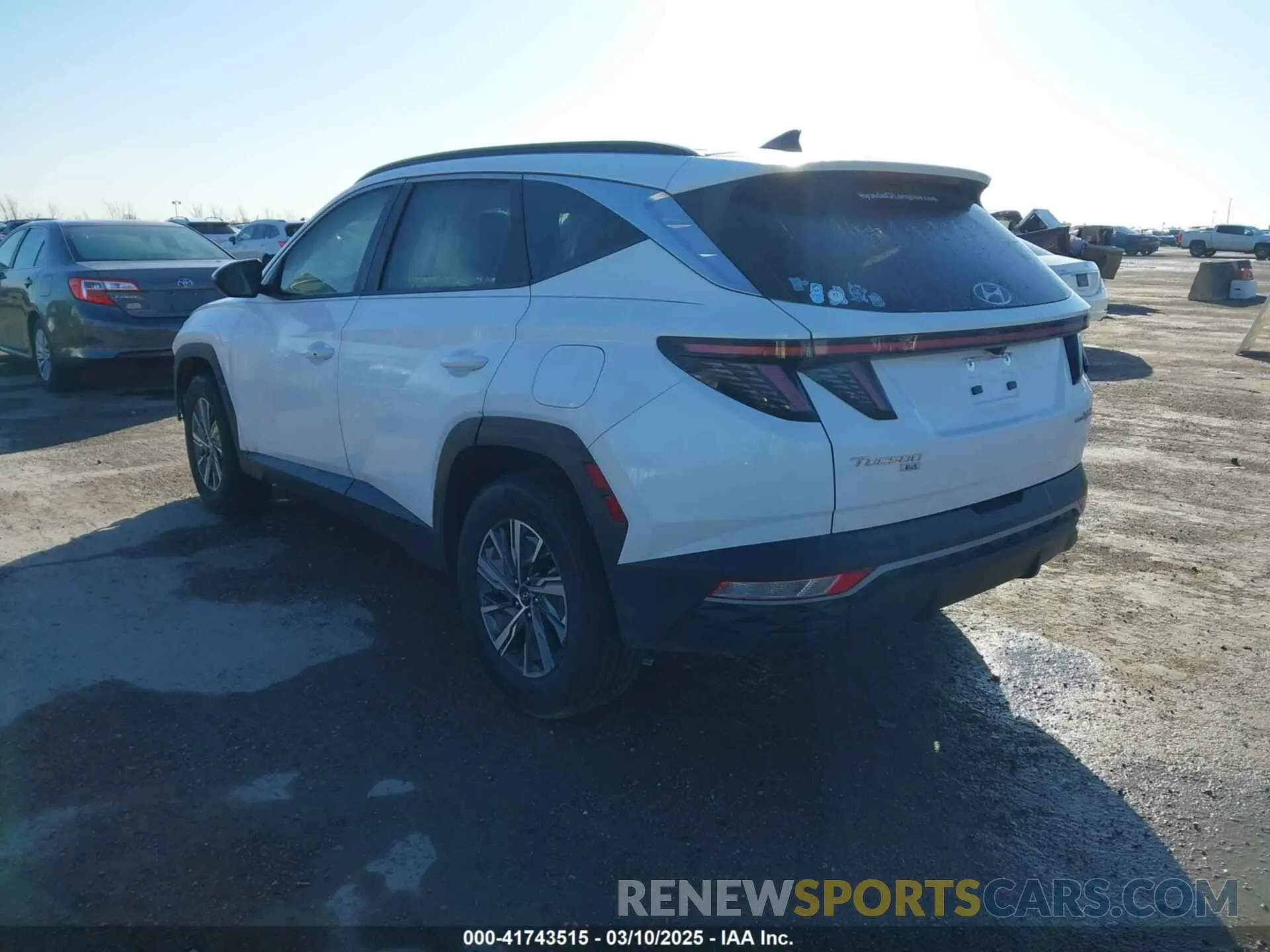 3 Фотография поврежденного автомобиля KM8JBCA13NU020844 HYUNDAI TUCSON HYBRID 2022