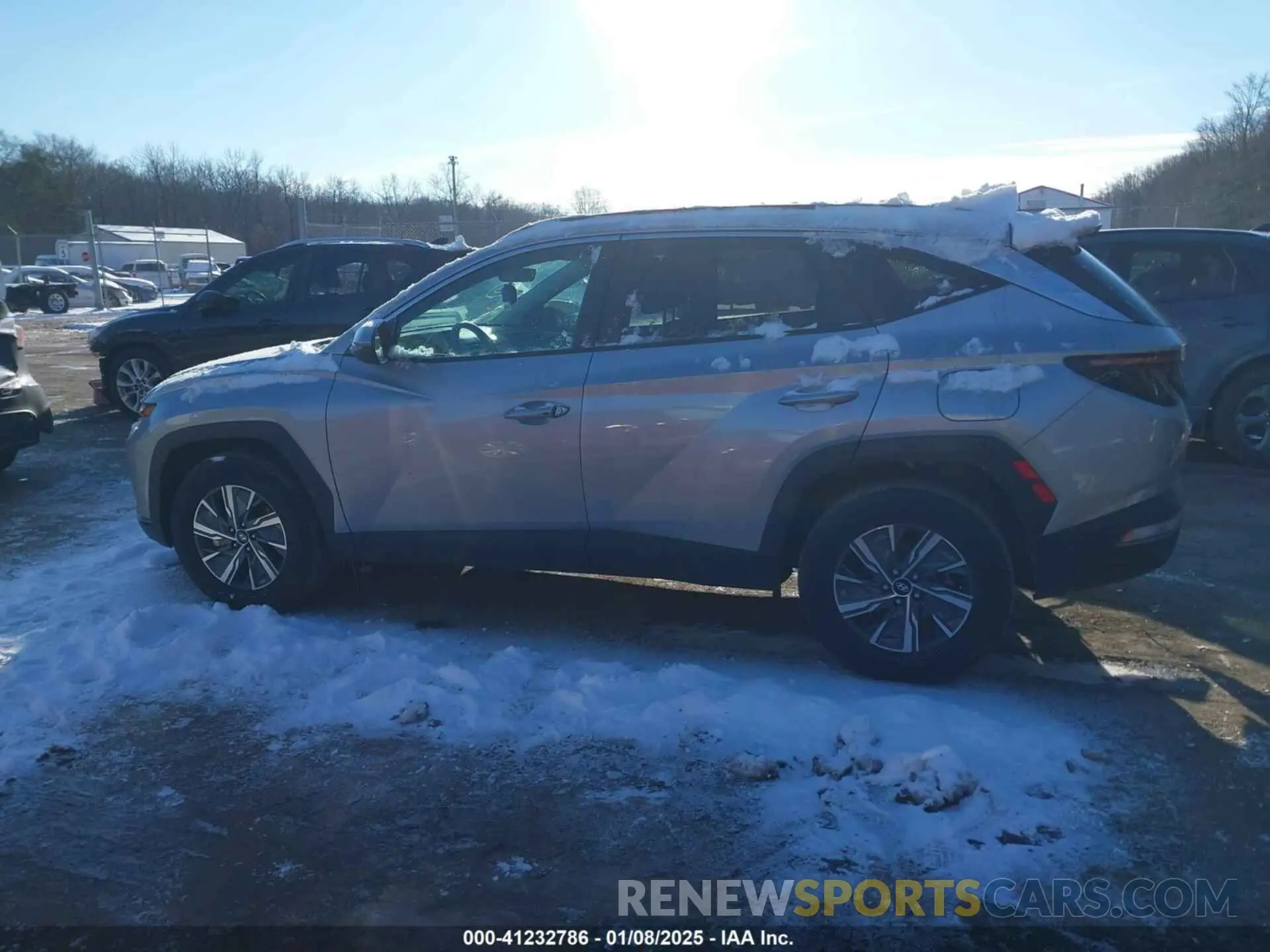 15 Фотография поврежденного автомобиля KM8JBCA13NU080963 HYUNDAI TUCSON HYBRID 2022