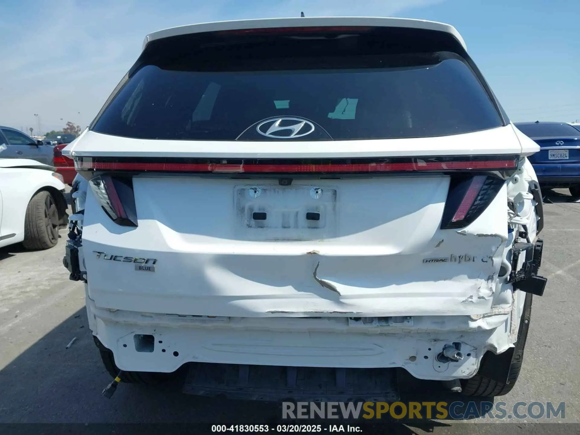 17 Photograph of a damaged car KM8JBCA19NU022291 HYUNDAI TUCSON HYBRID 2022