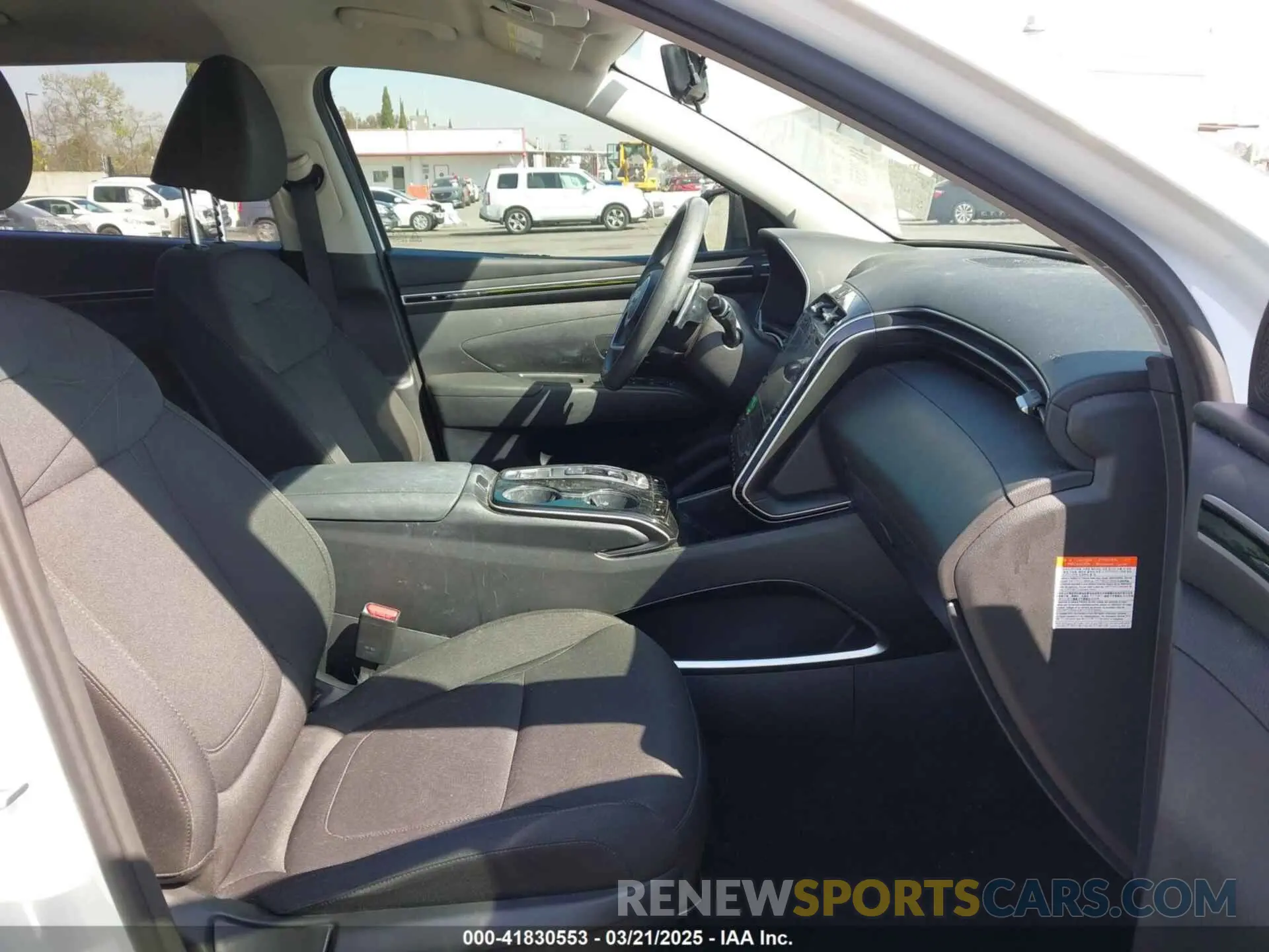 5 Photograph of a damaged car KM8JBCA19NU022291 HYUNDAI TUCSON HYBRID 2022