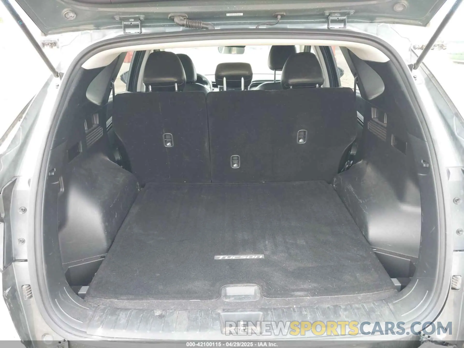 17 Photograph of a damaged car KM8JBCA1XNU025099 HYUNDAI TUCSON HYBRID 2022