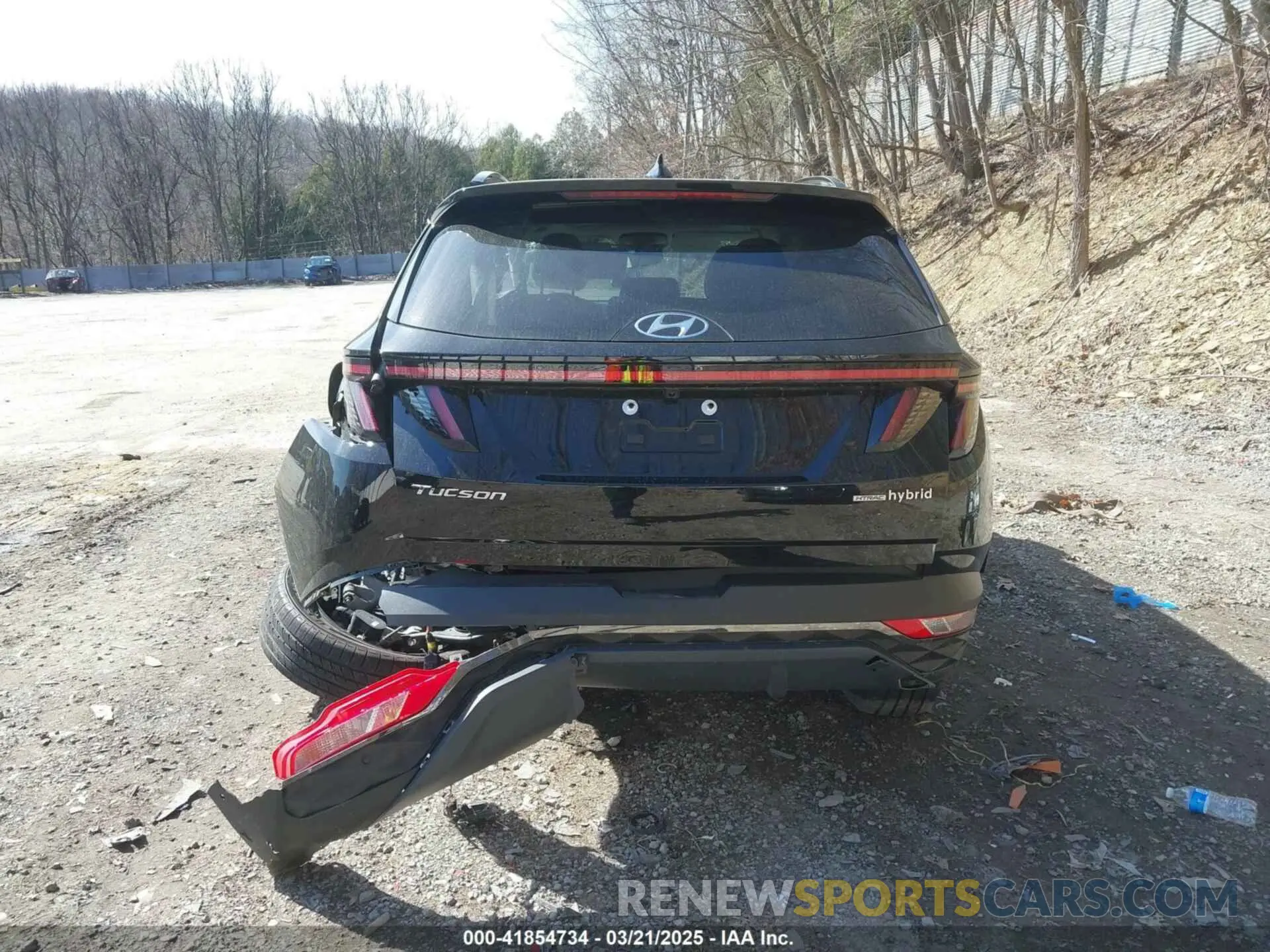 17 Photograph of a damaged car KM8JECA10NU059124 HYUNDAI TUCSON HYBRID 2022