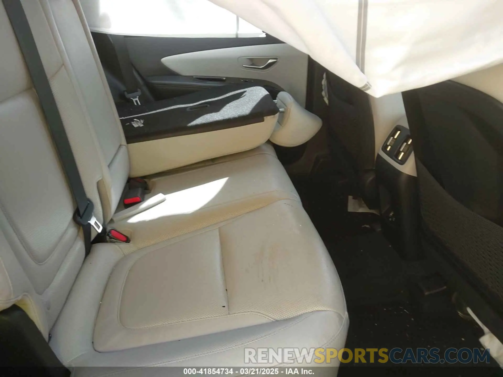 8 Photograph of a damaged car KM8JECA10NU059124 HYUNDAI TUCSON HYBRID 2022
