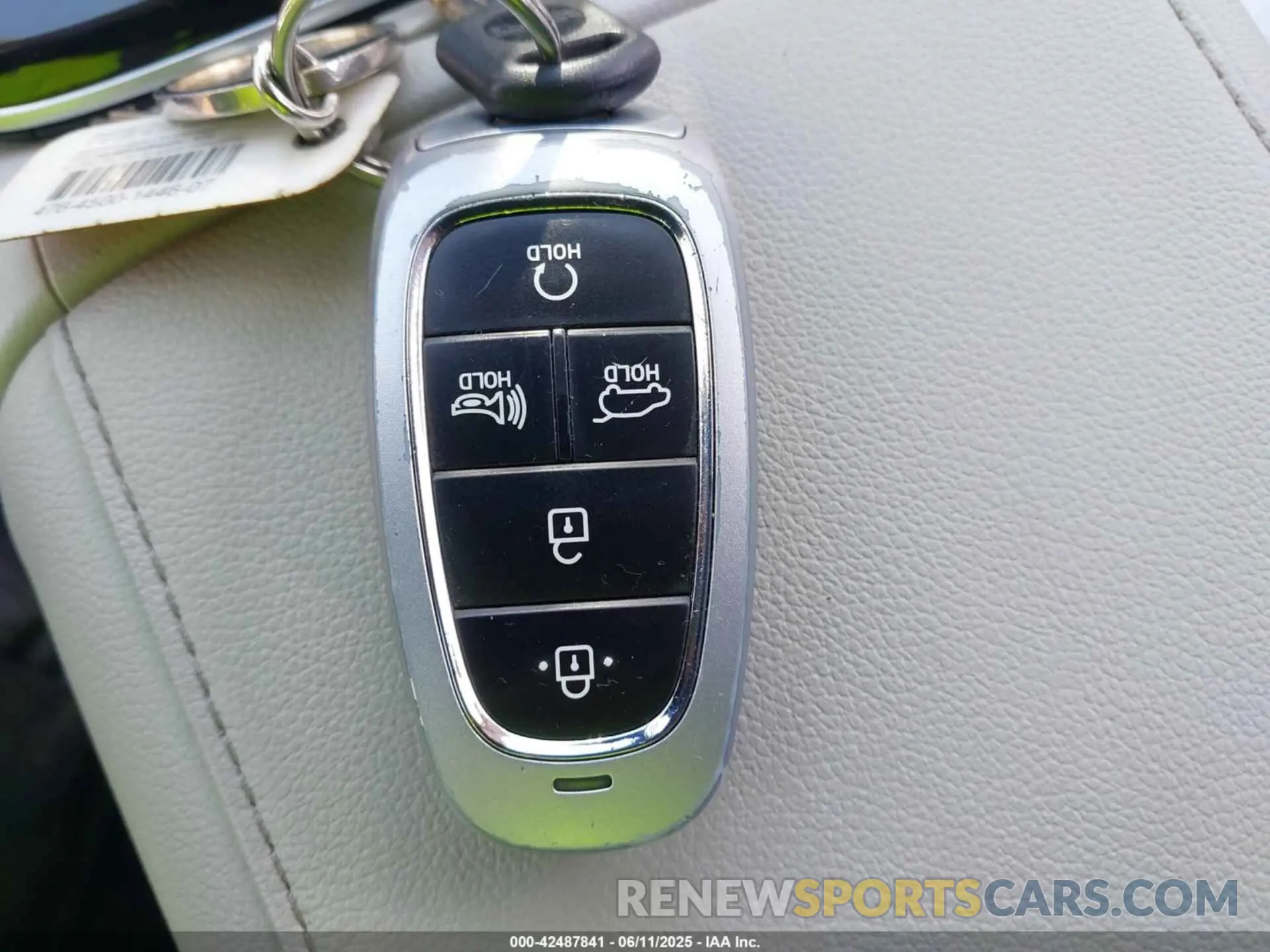 11 Photograph of a damaged car KM8JFCA19NU063959 HYUNDAI TUCSON HYBRID 2022