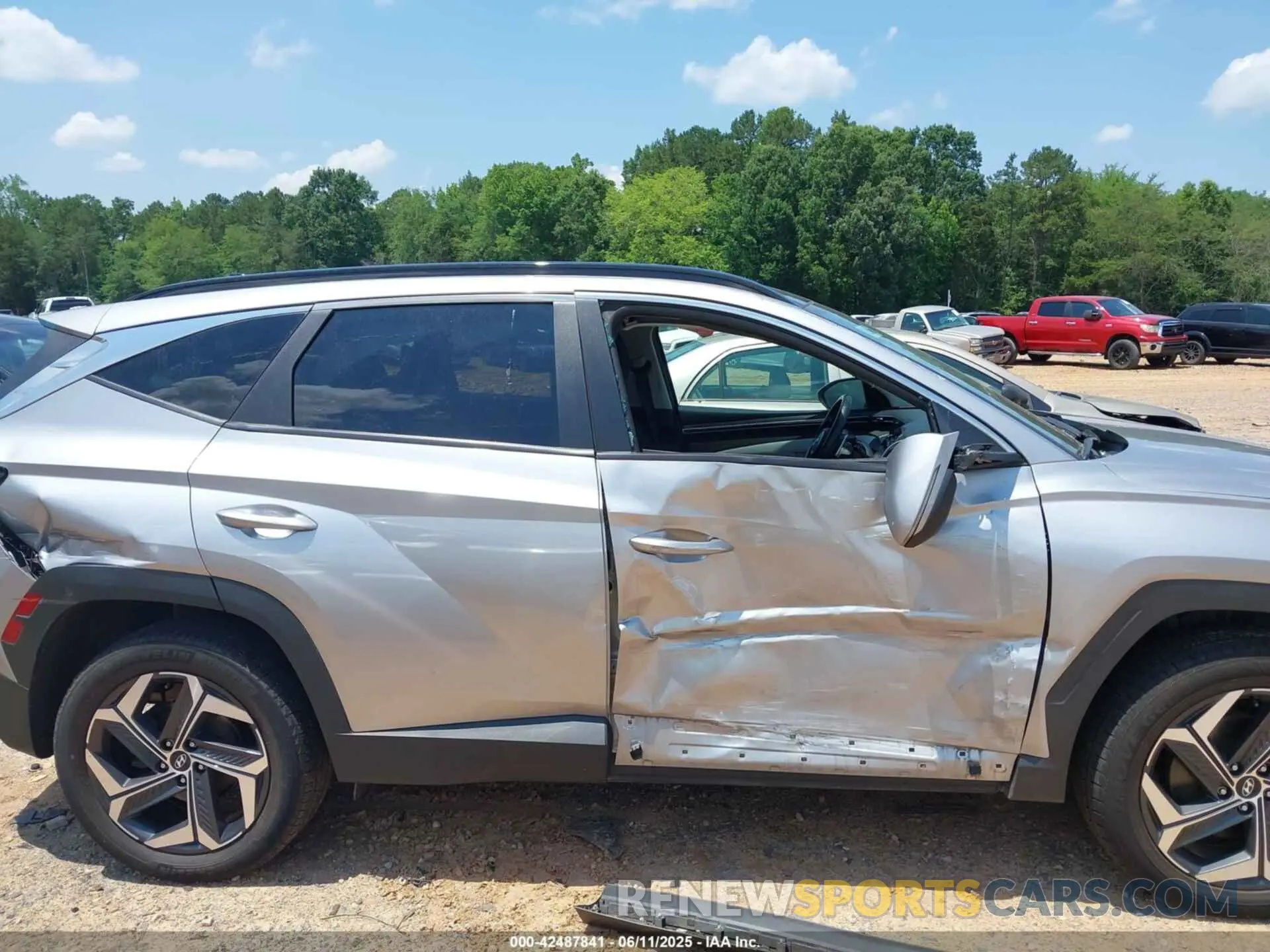 13 Photograph of a damaged car KM8JFCA19NU063959 HYUNDAI TUCSON HYBRID 2022