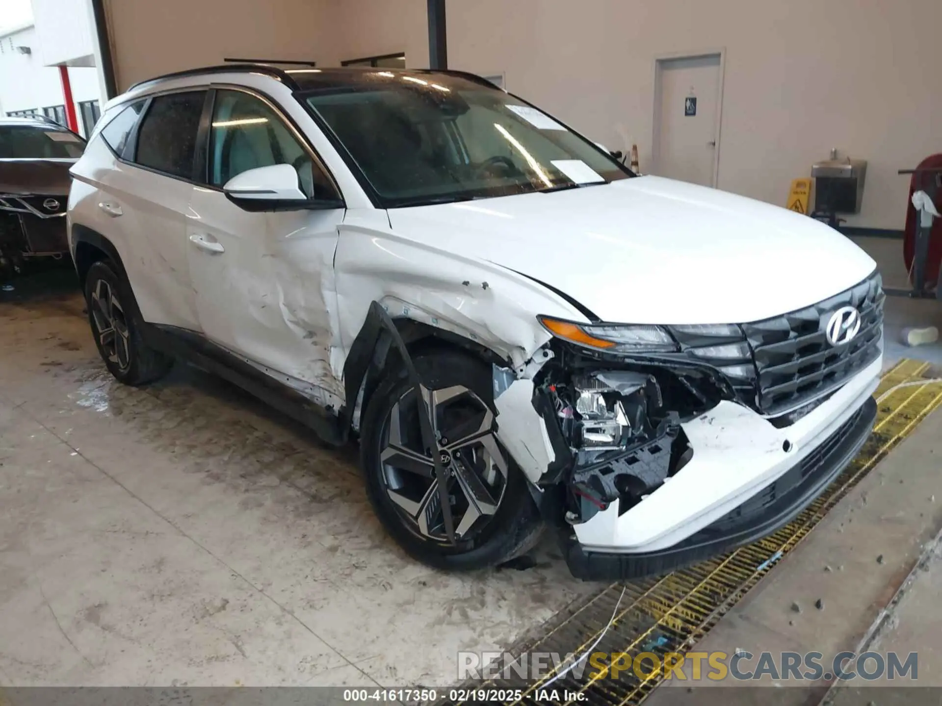 1 Photograph of a damaged car KM8JFCA1XNU075554 HYUNDAI TUCSON HYBRID 2022