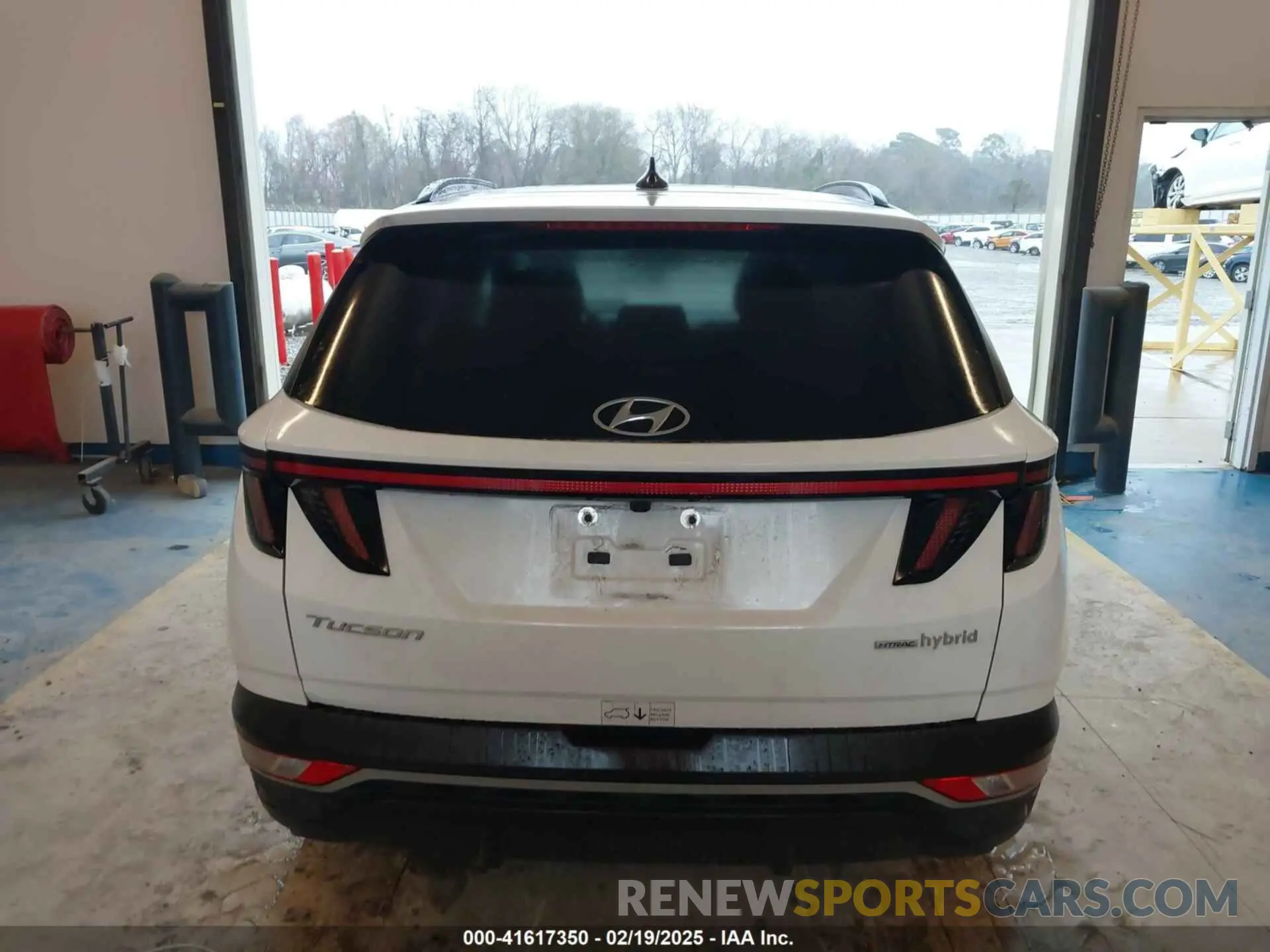 16 Photograph of a damaged car KM8JFCA1XNU075554 HYUNDAI TUCSON HYBRID 2022