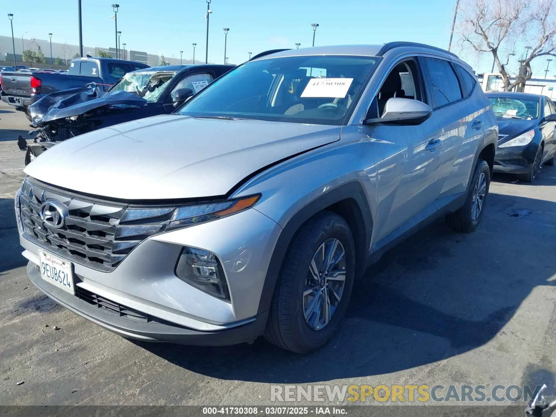 2 Фотография поврежденного автомобиля KM8JBCA13PU090718 HYUNDAI TUCSON HYBRID 2023