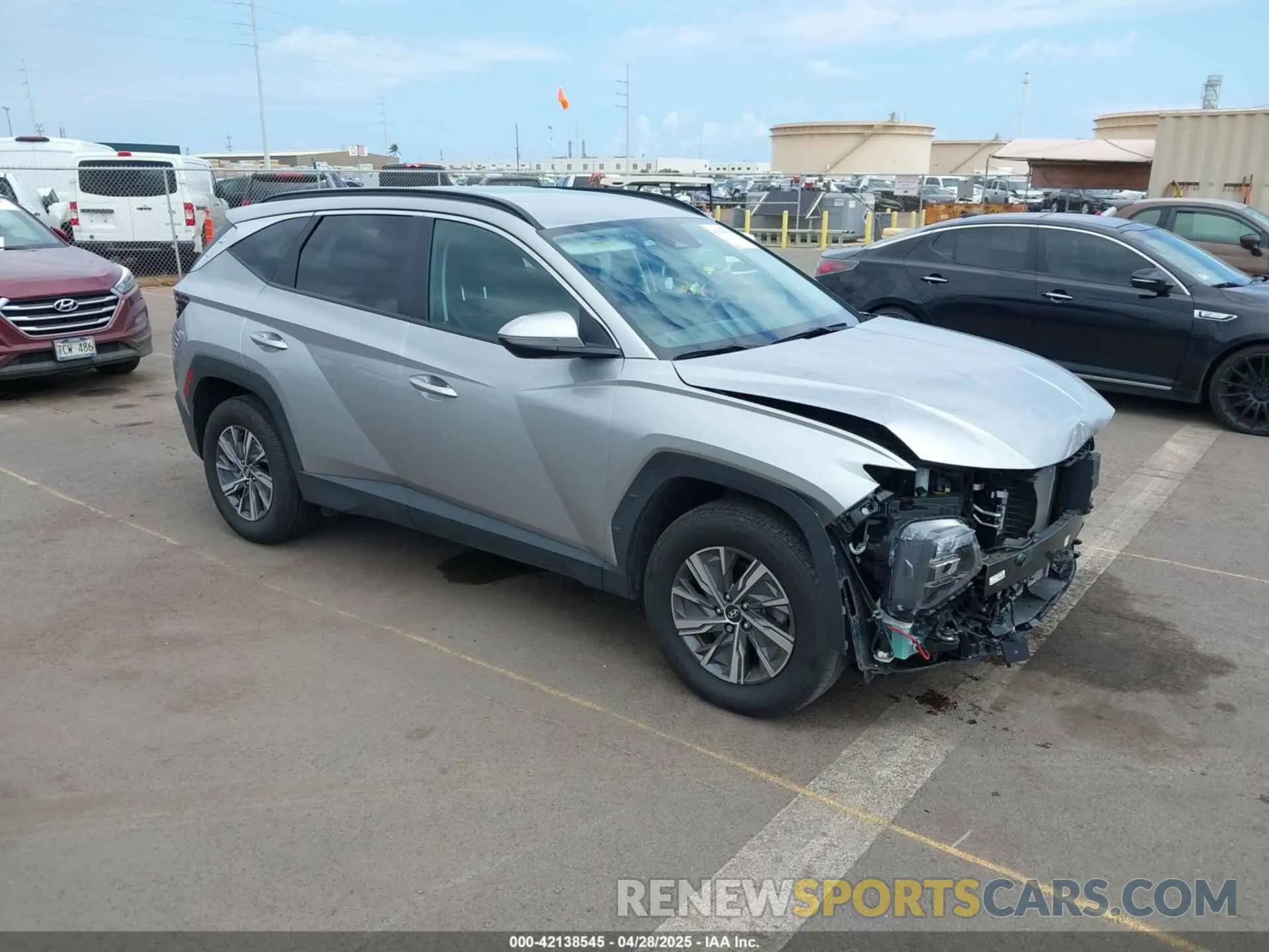 1 Фотография поврежденного автомобиля KM8JBCA16PU097422 HYUNDAI TUCSON HYBRID 2023