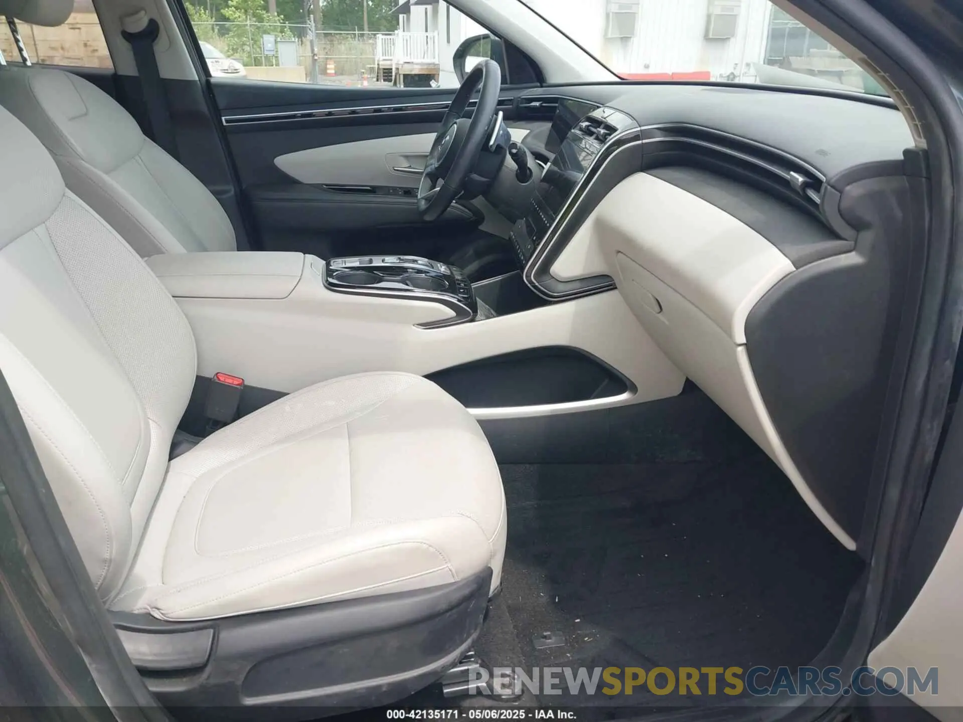 5 Photograph of a damaged car KM8JFCA11PU111697 HYUNDAI TUCSON HYBRID 2023
