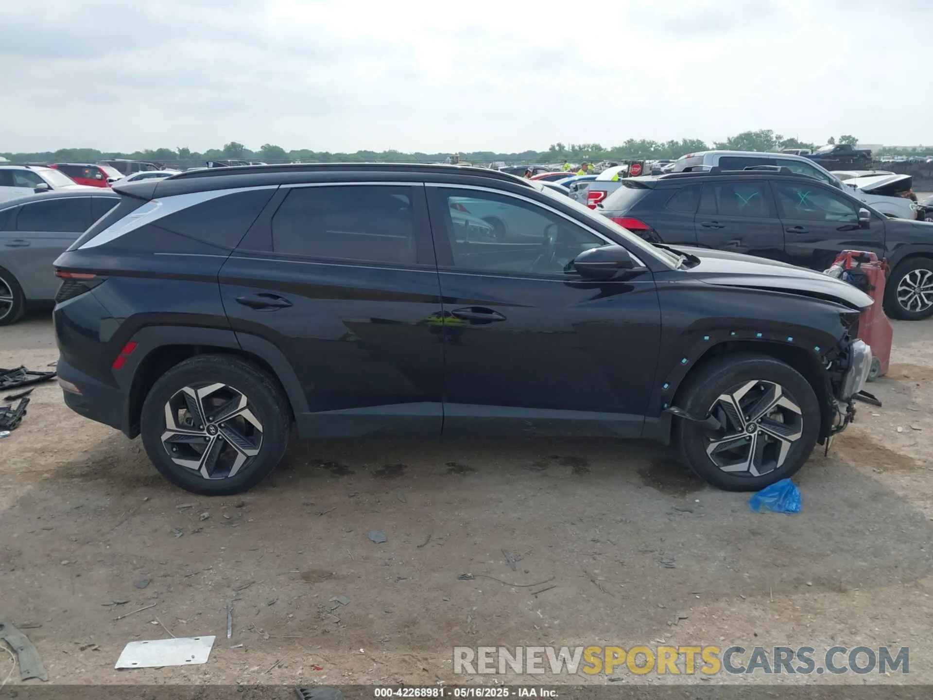 13 Photograph of a damaged car KM8JFCA12PU100014 HYUNDAI TUCSON HYBRID 2023